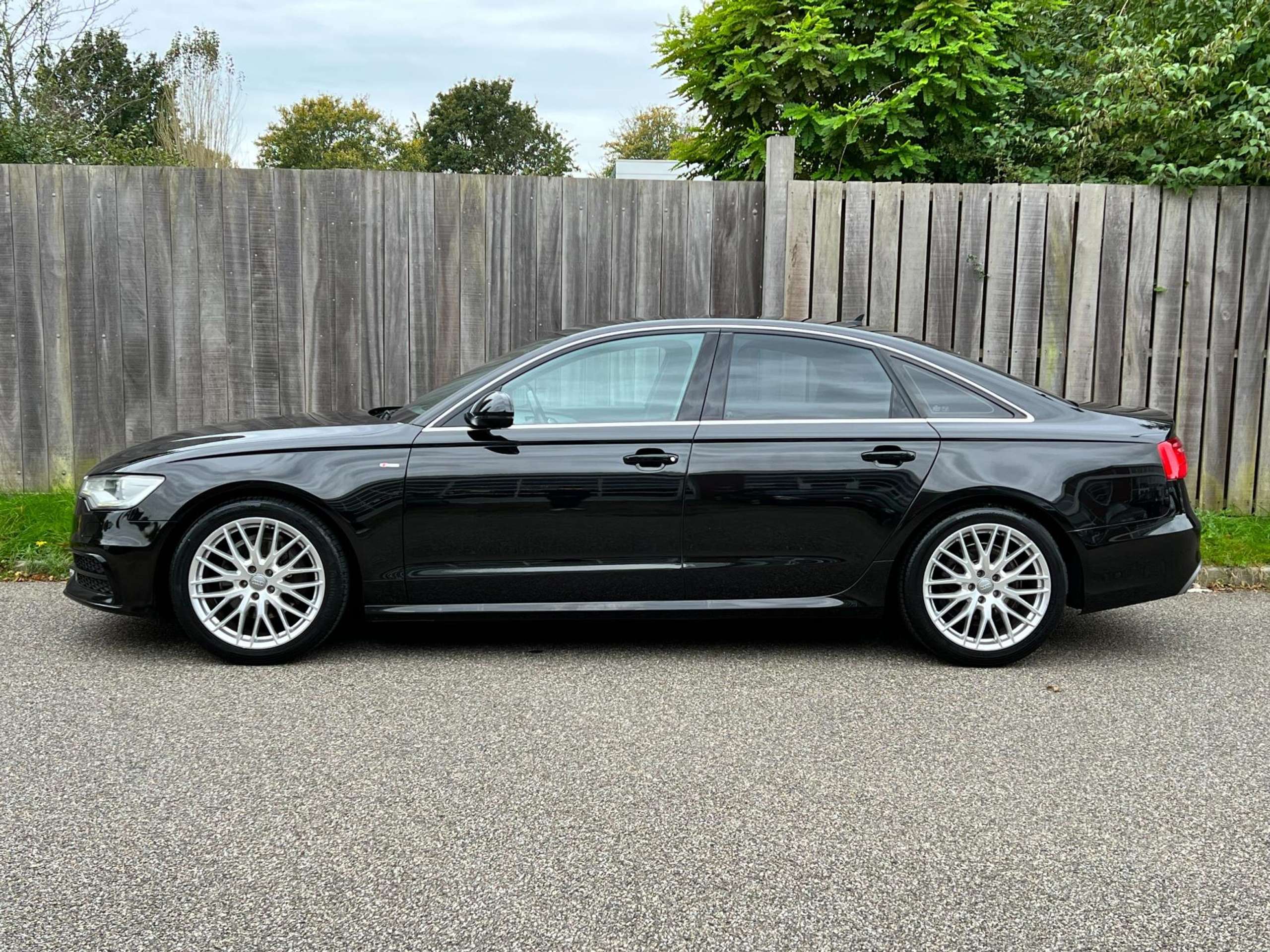 Audi - A6