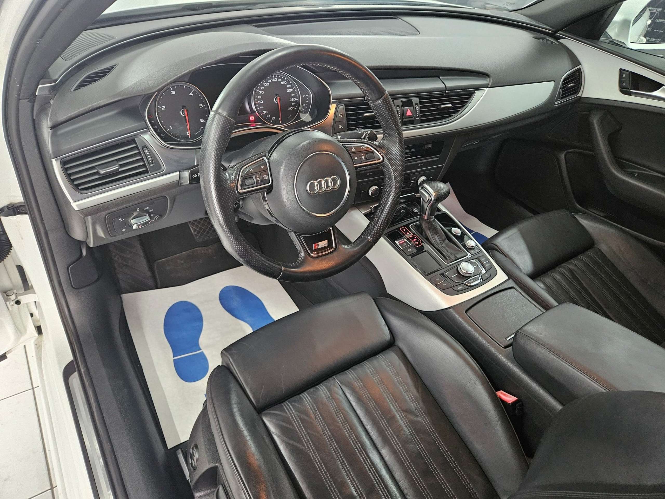 Audi - A6