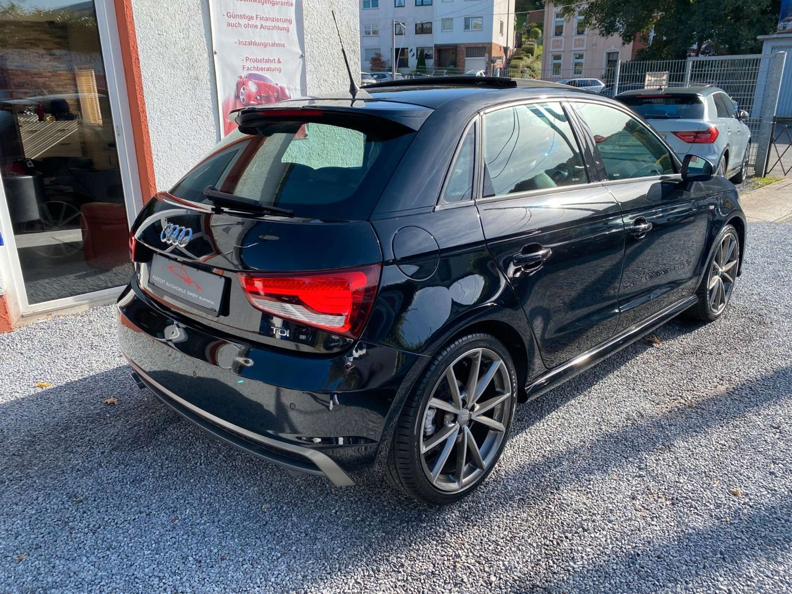 Audi - A1