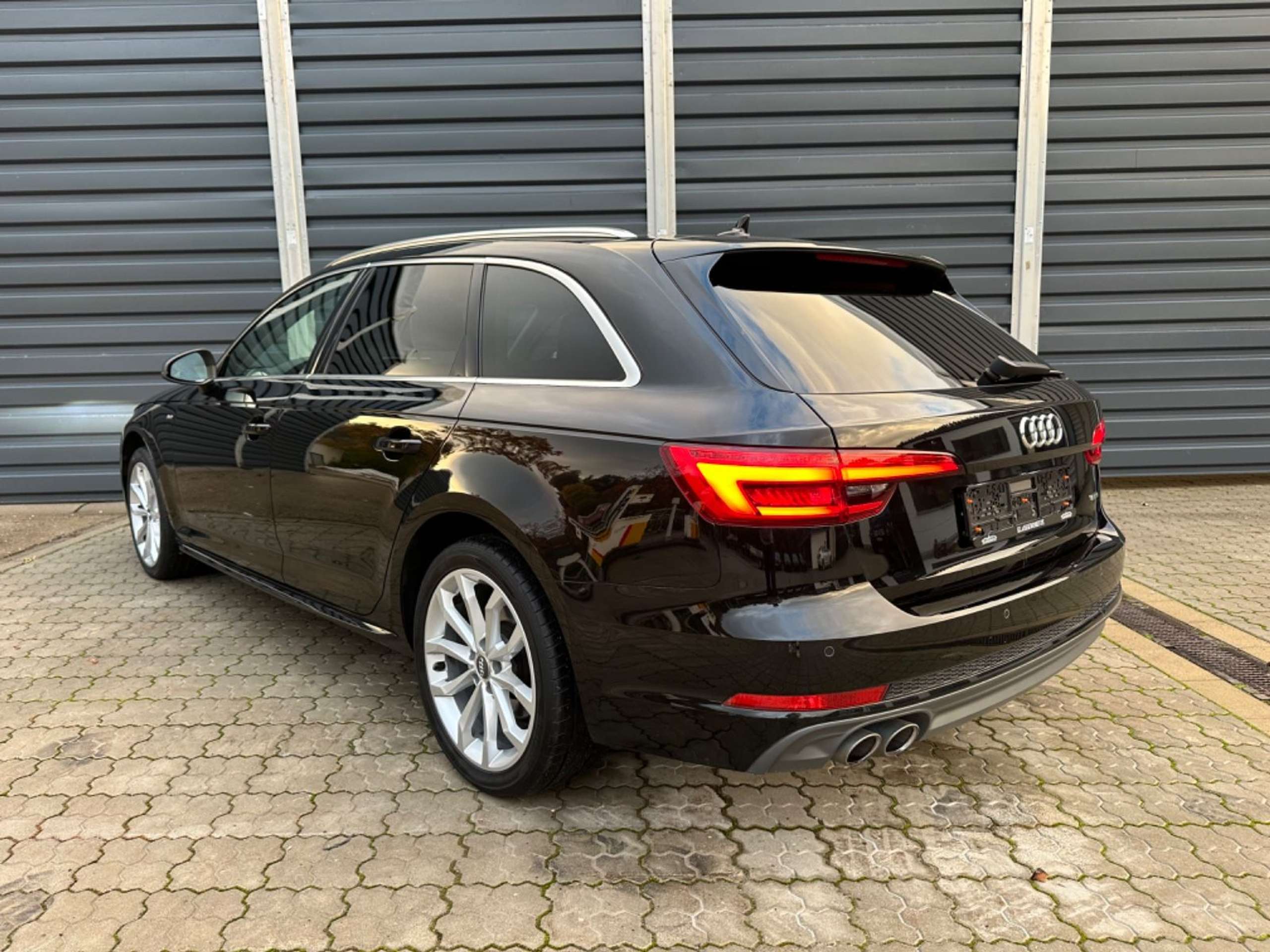 Audi - A4