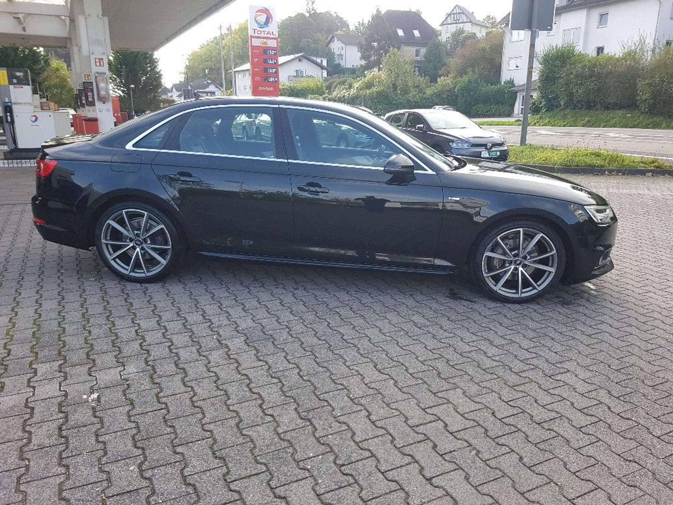 Audi - A4