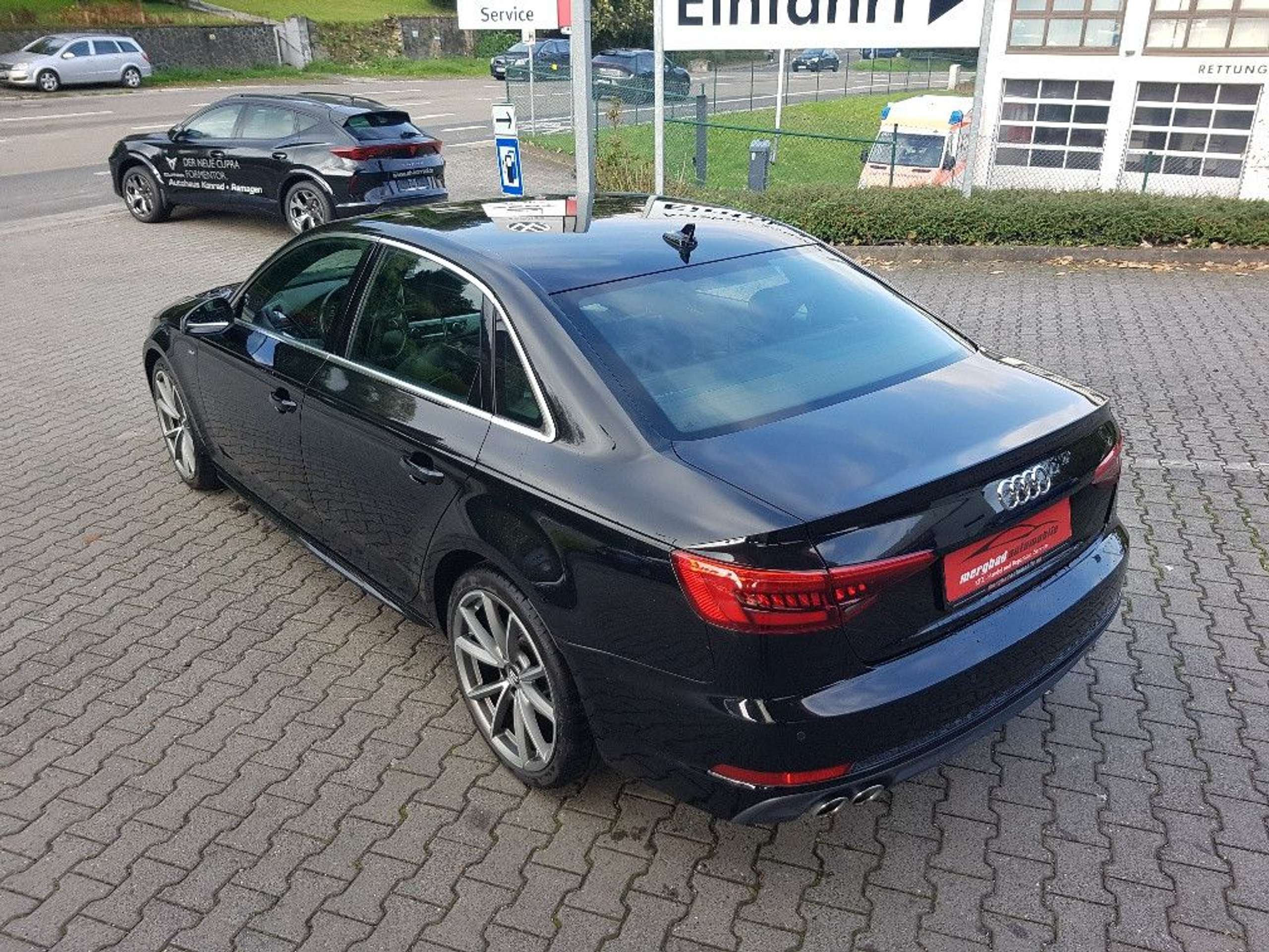 Audi - A4