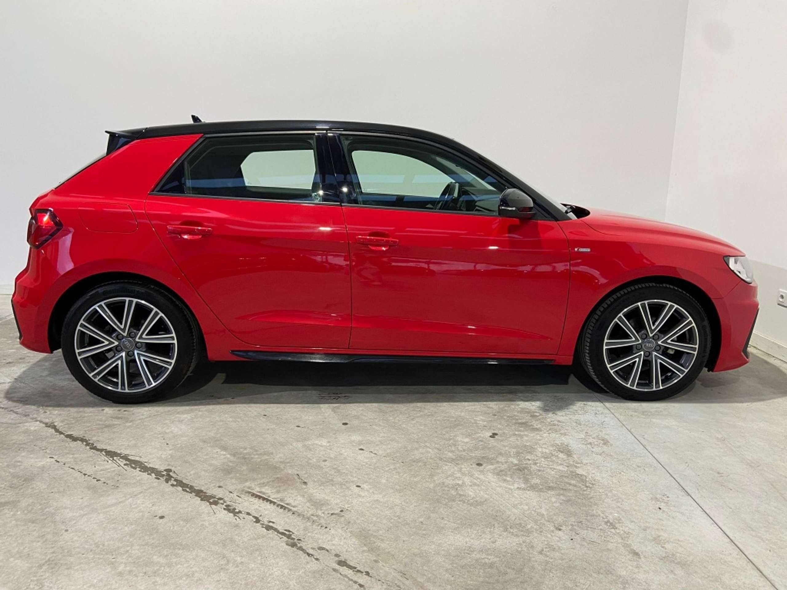 Audi - A1