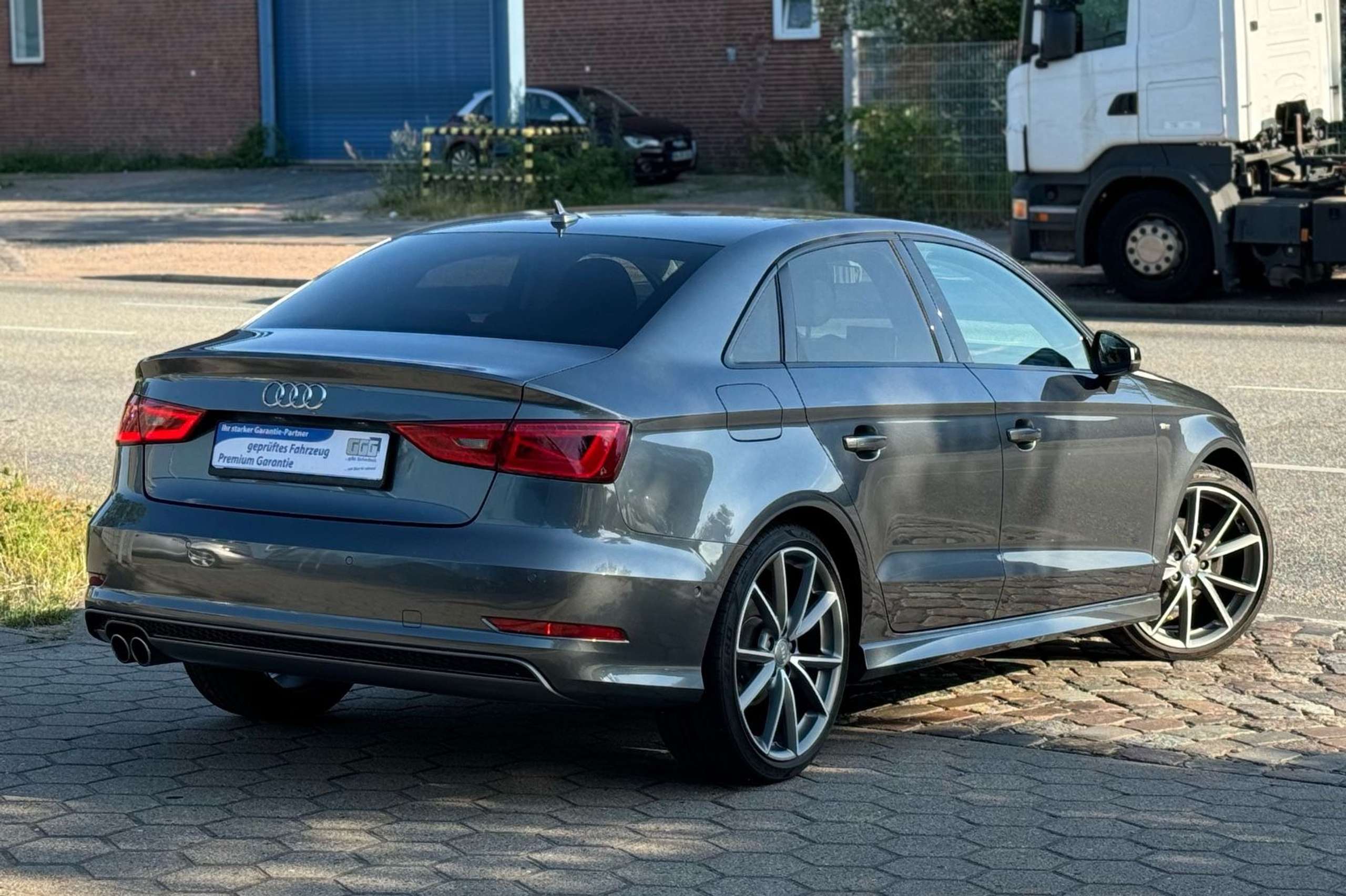 Audi - A3