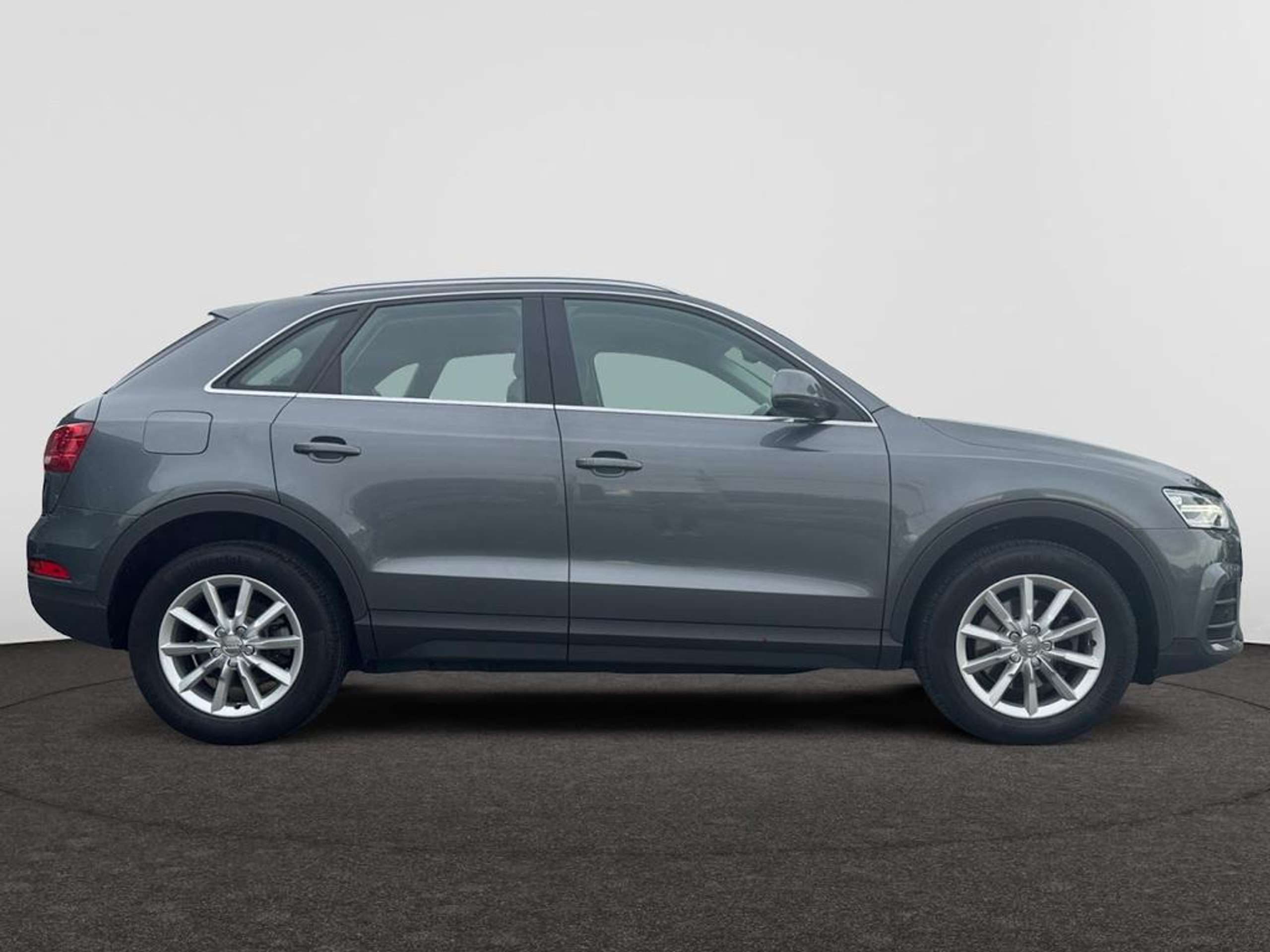 Audi - Q3