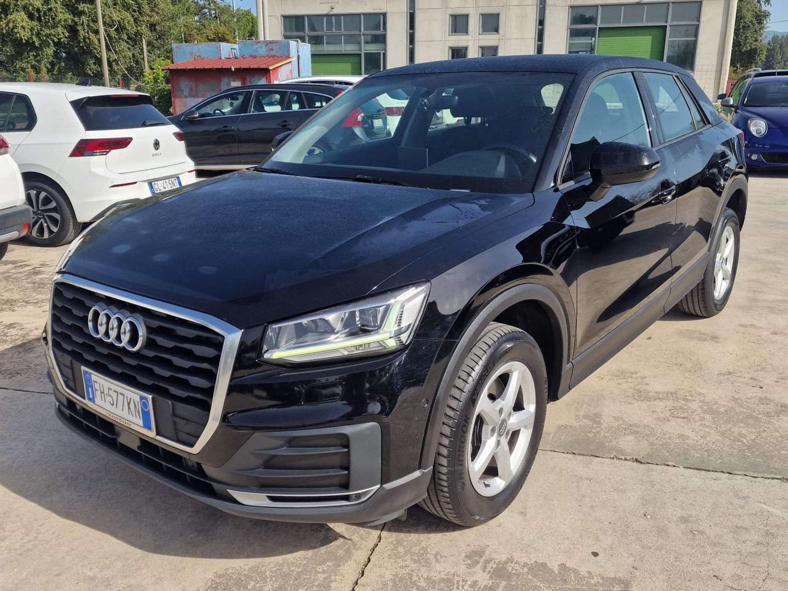 Audi - Q2