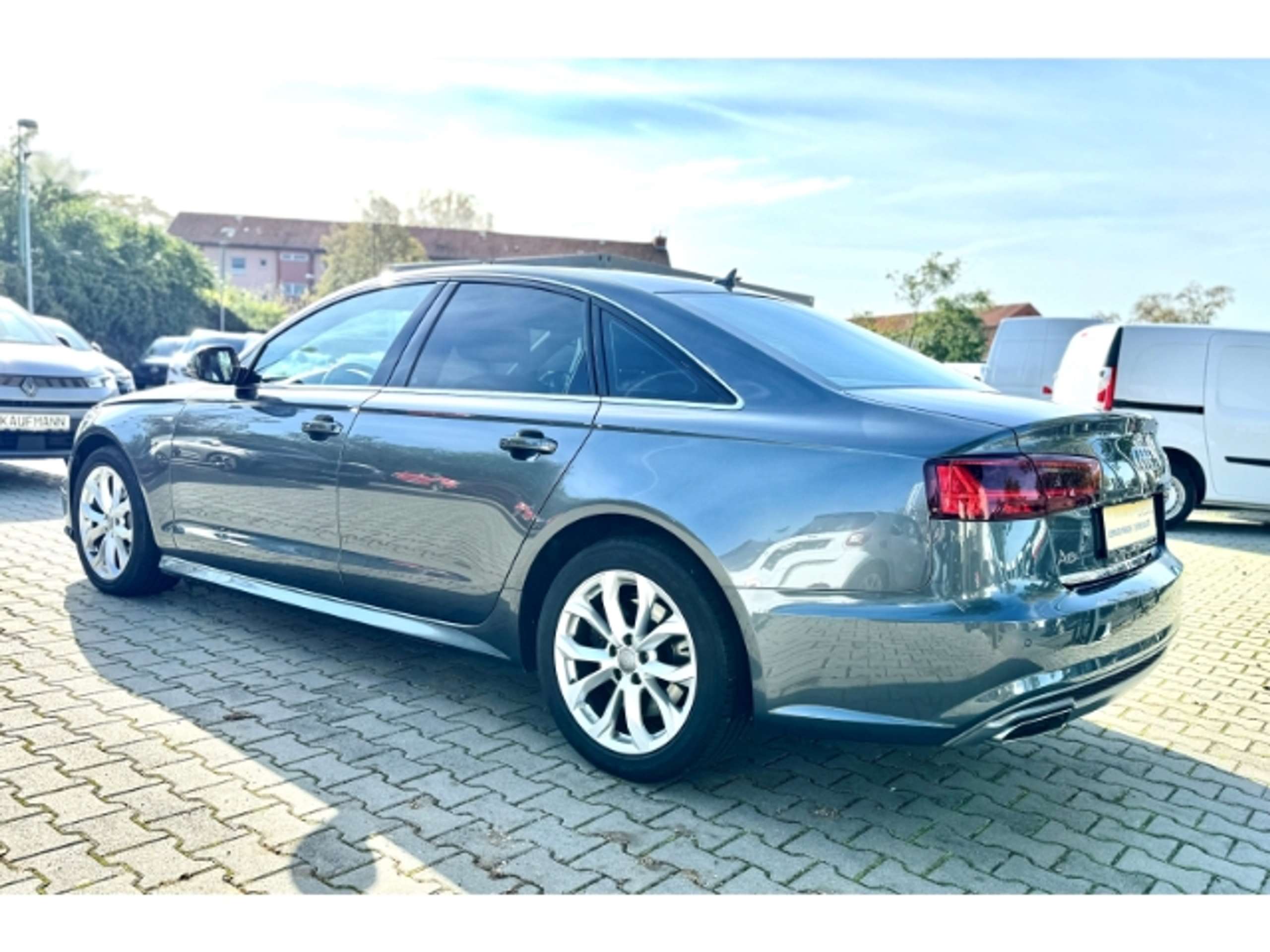 Audi - A6