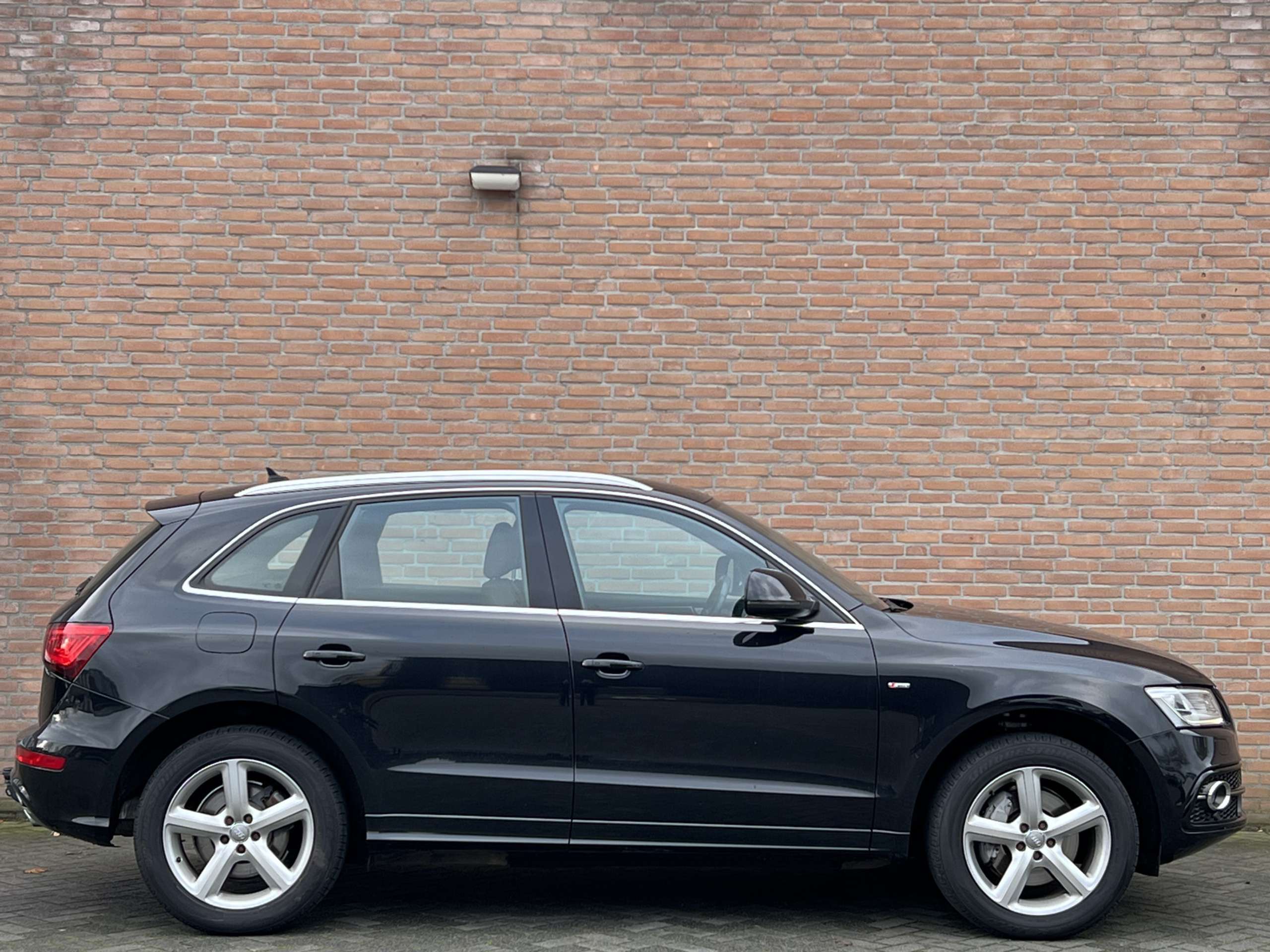 Audi - Q5