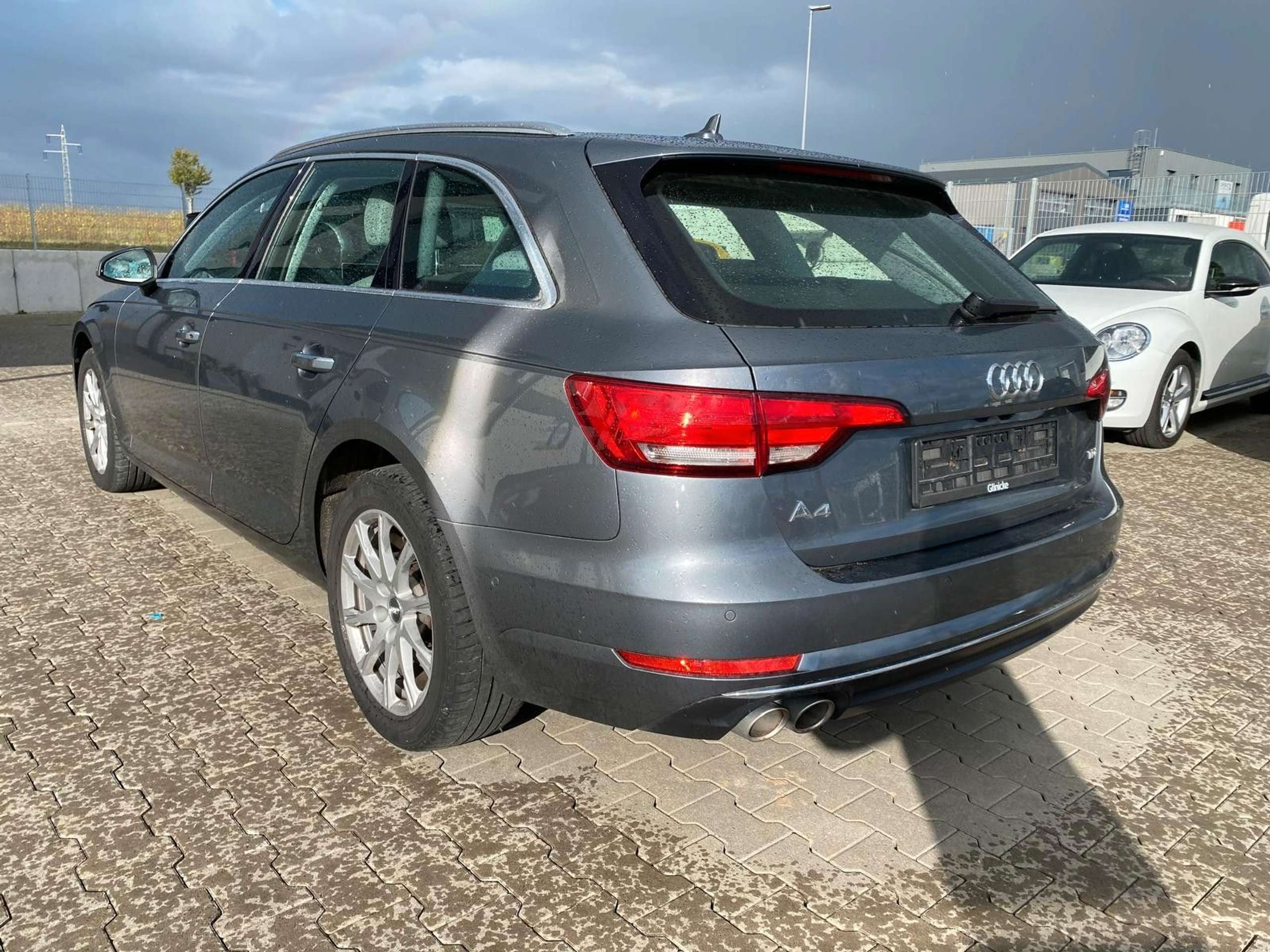 Audi - A4