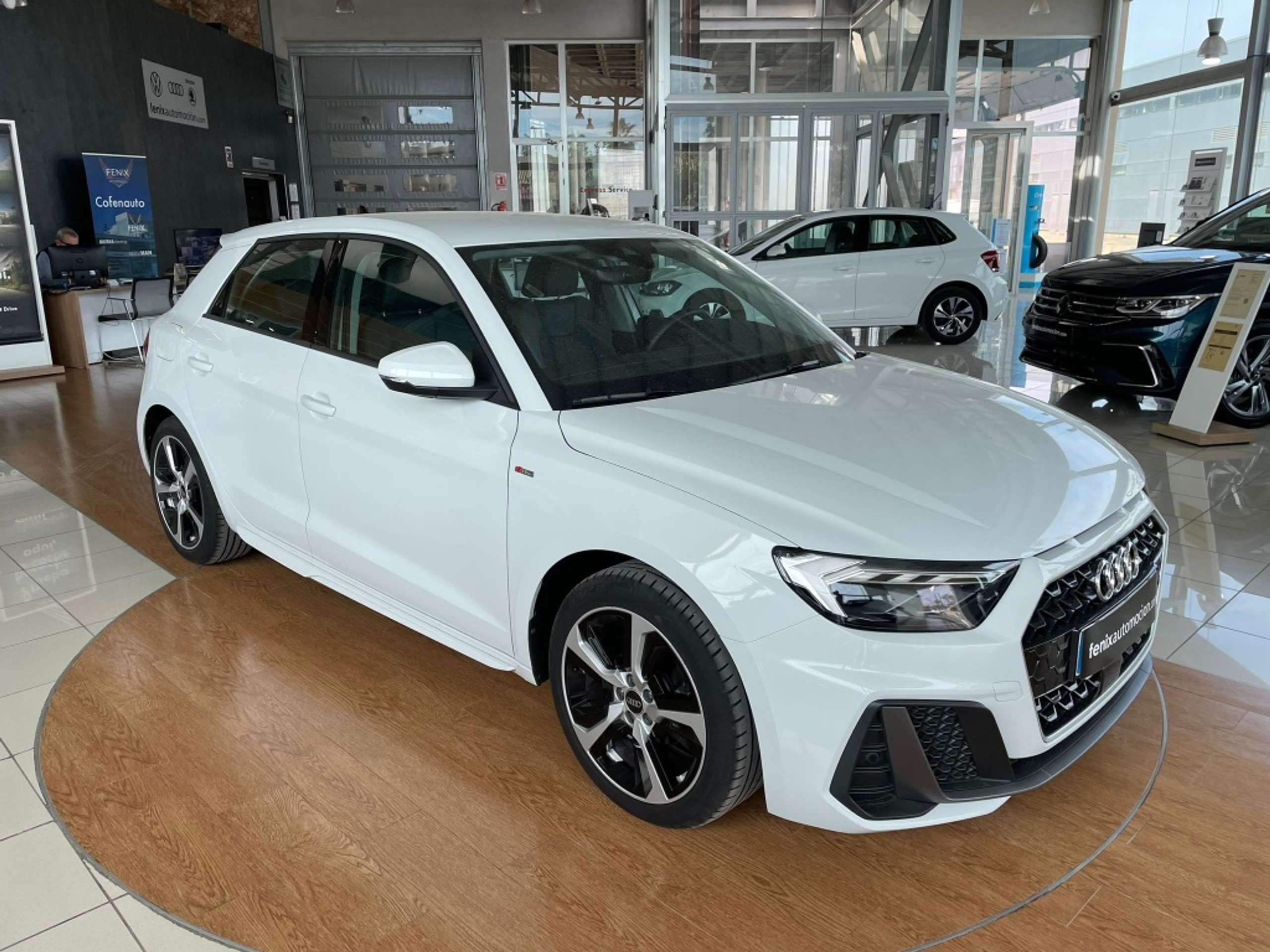 Audi - A1