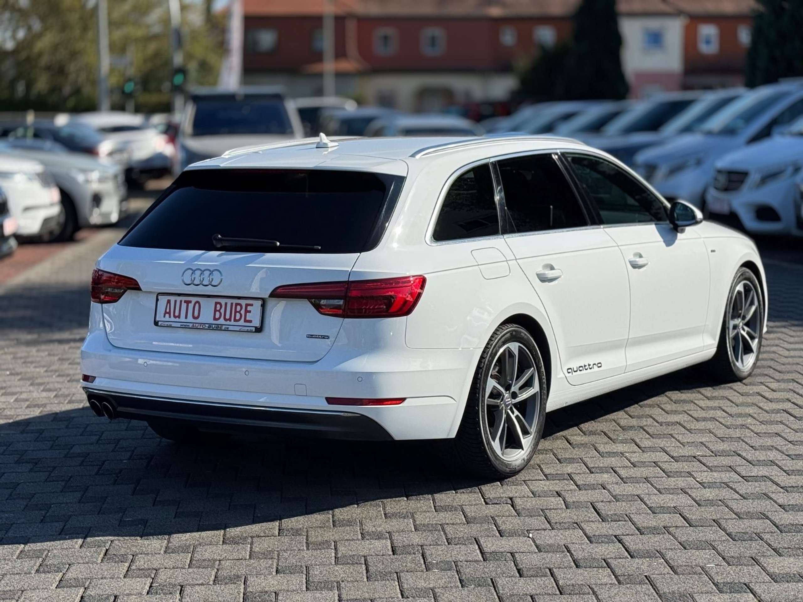 Audi - A4