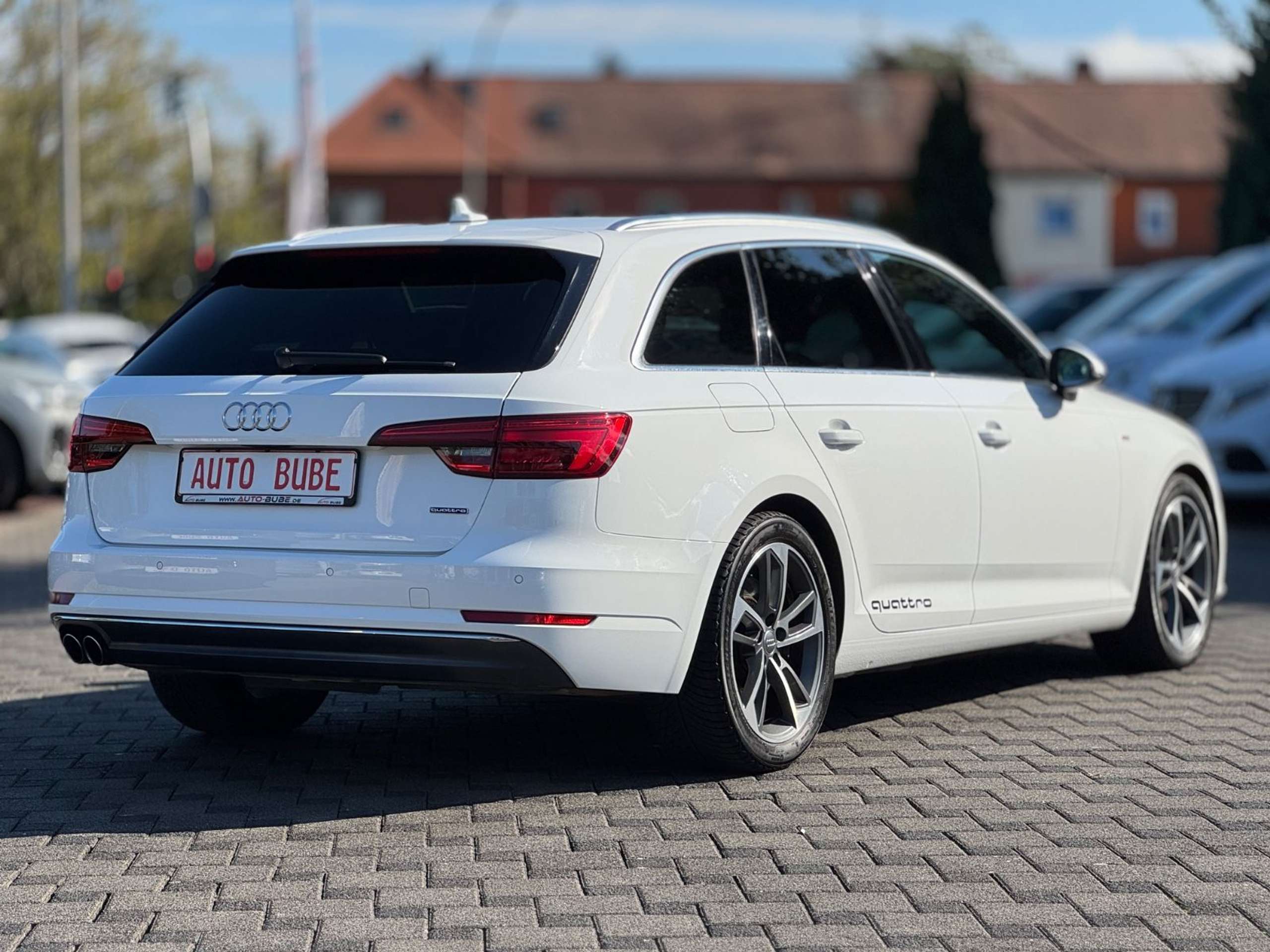 Audi - A4