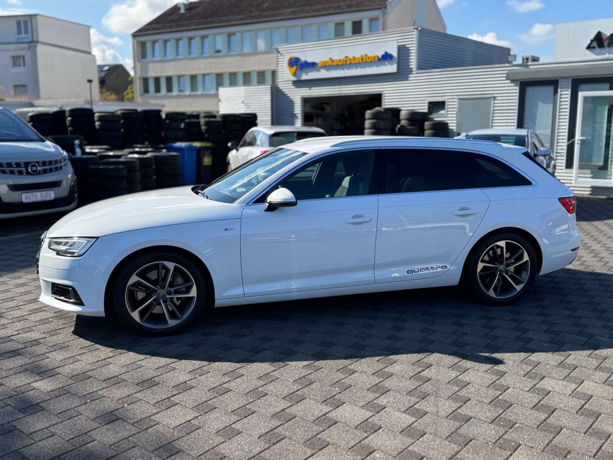 Audi - A4