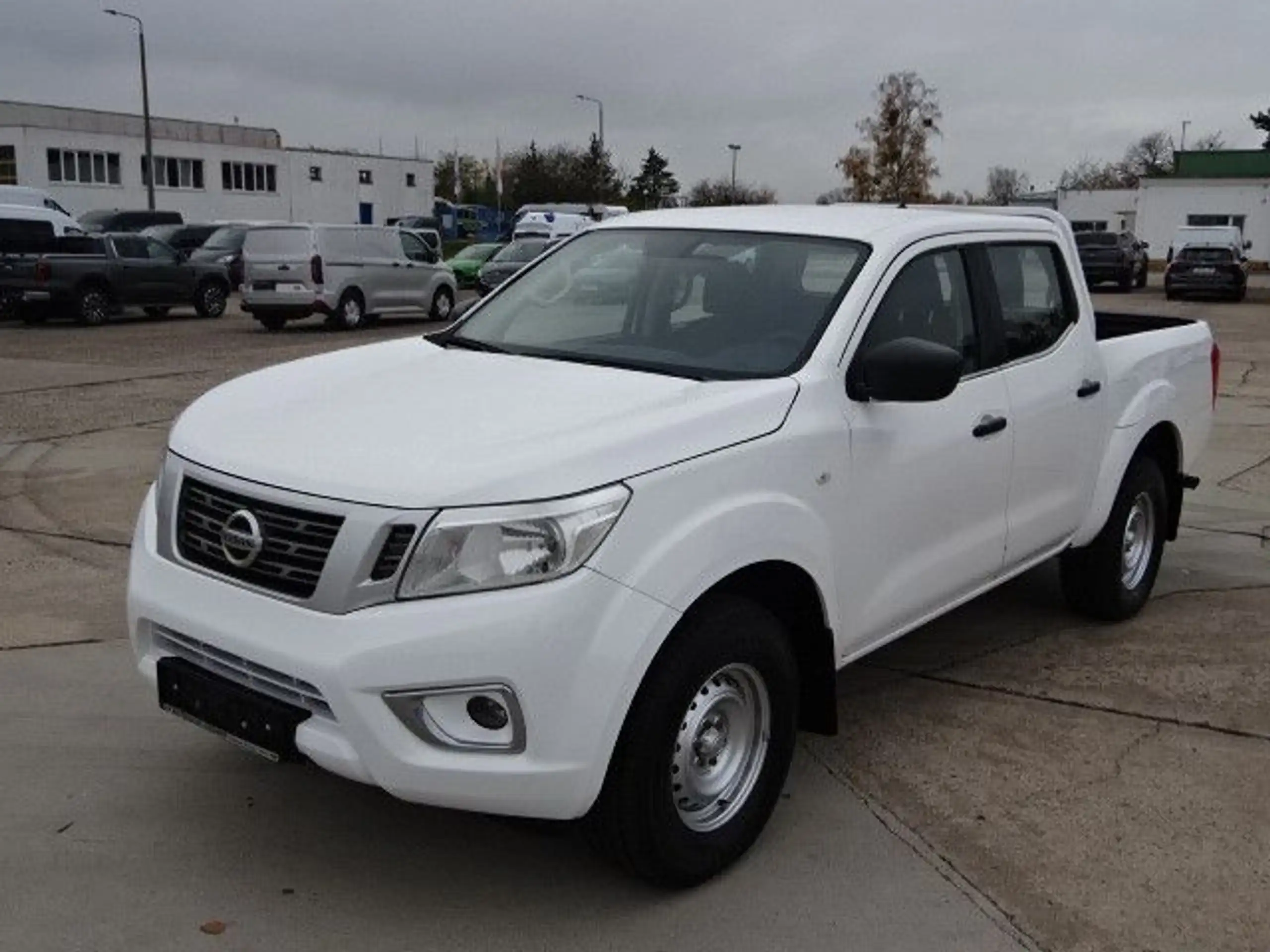 Nissan - Navara