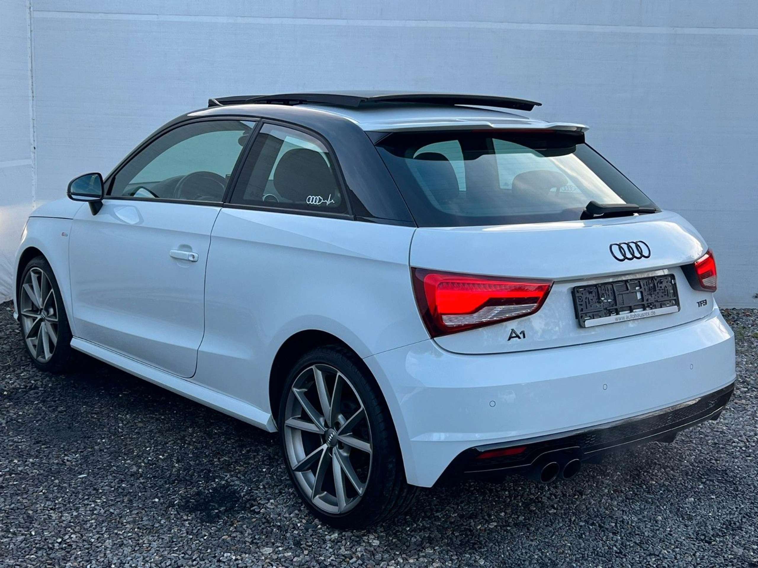 Audi - A1