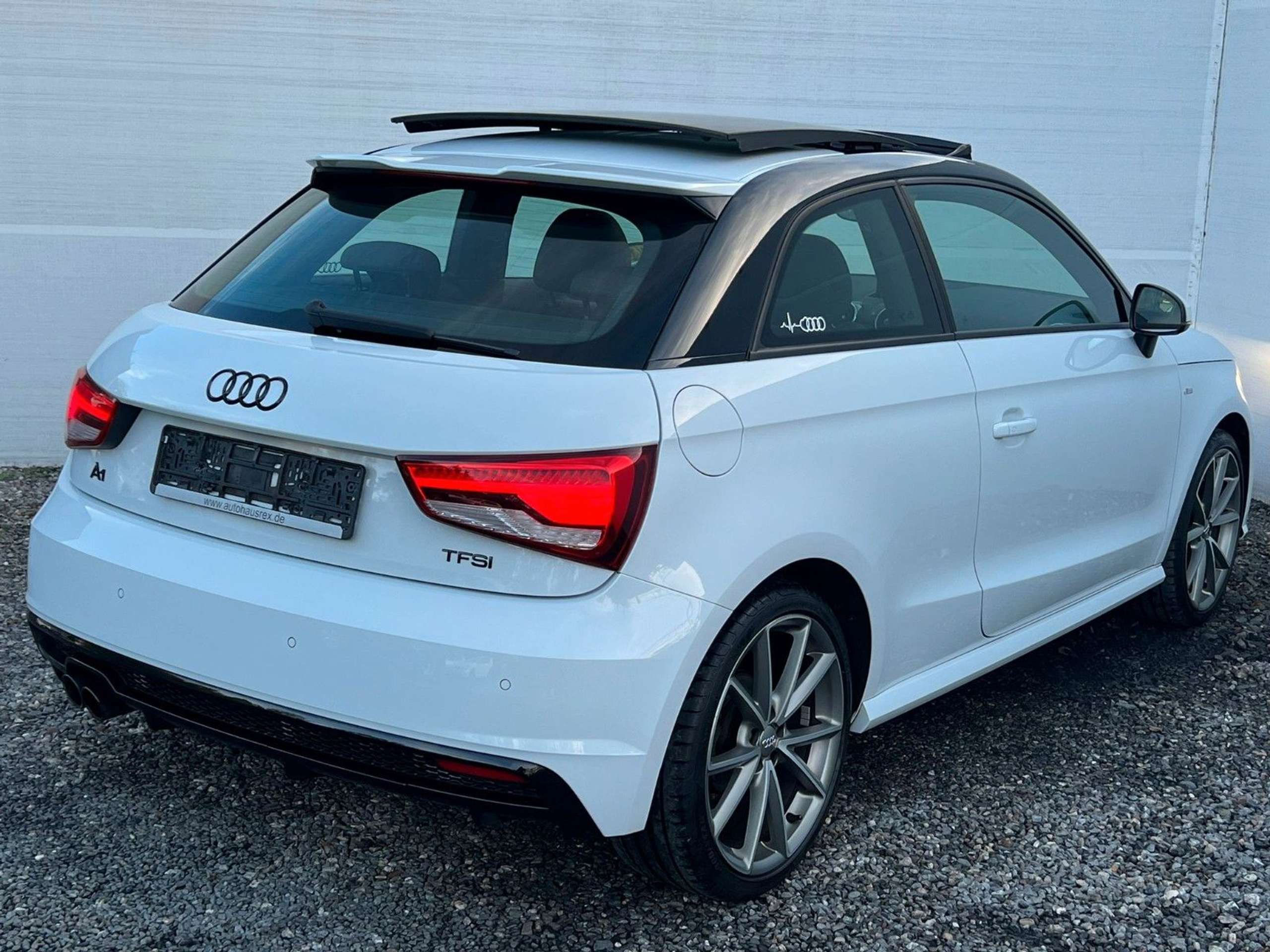 Audi - A1