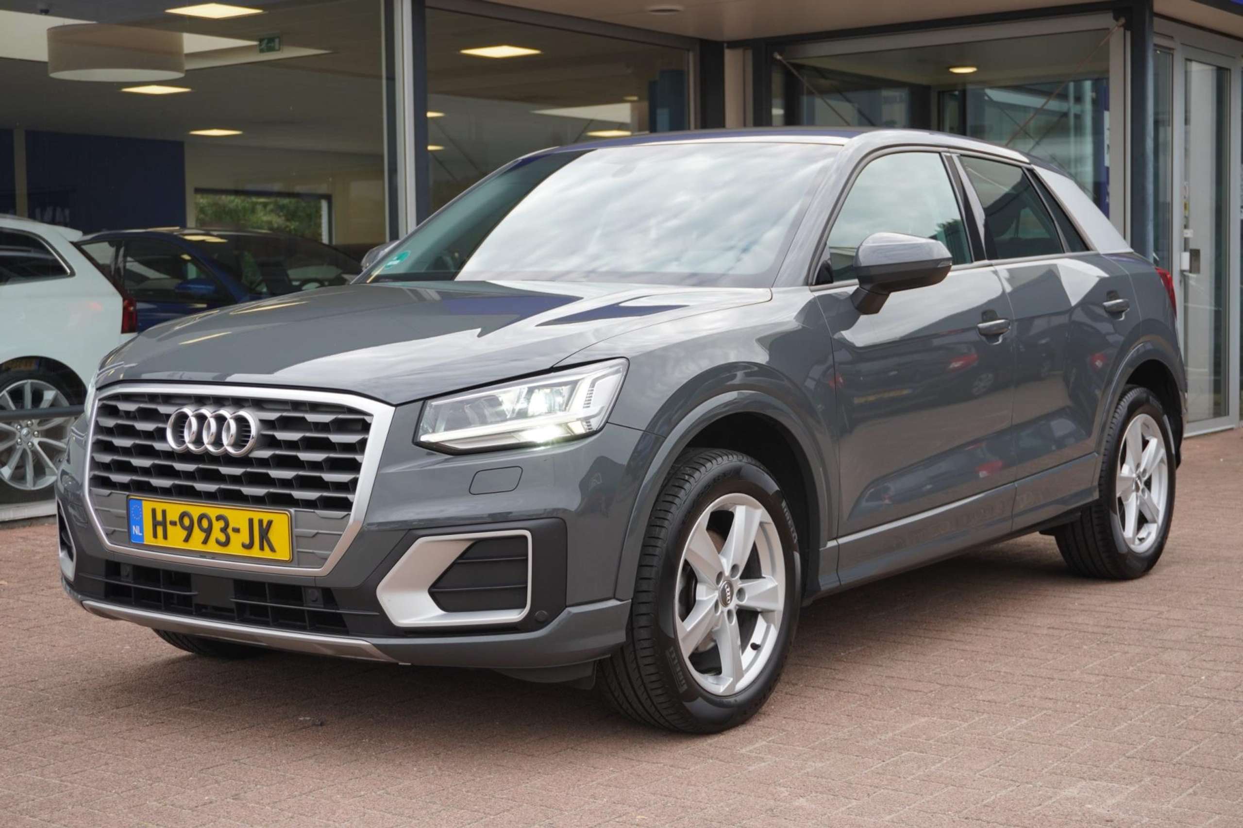 Audi - Q2