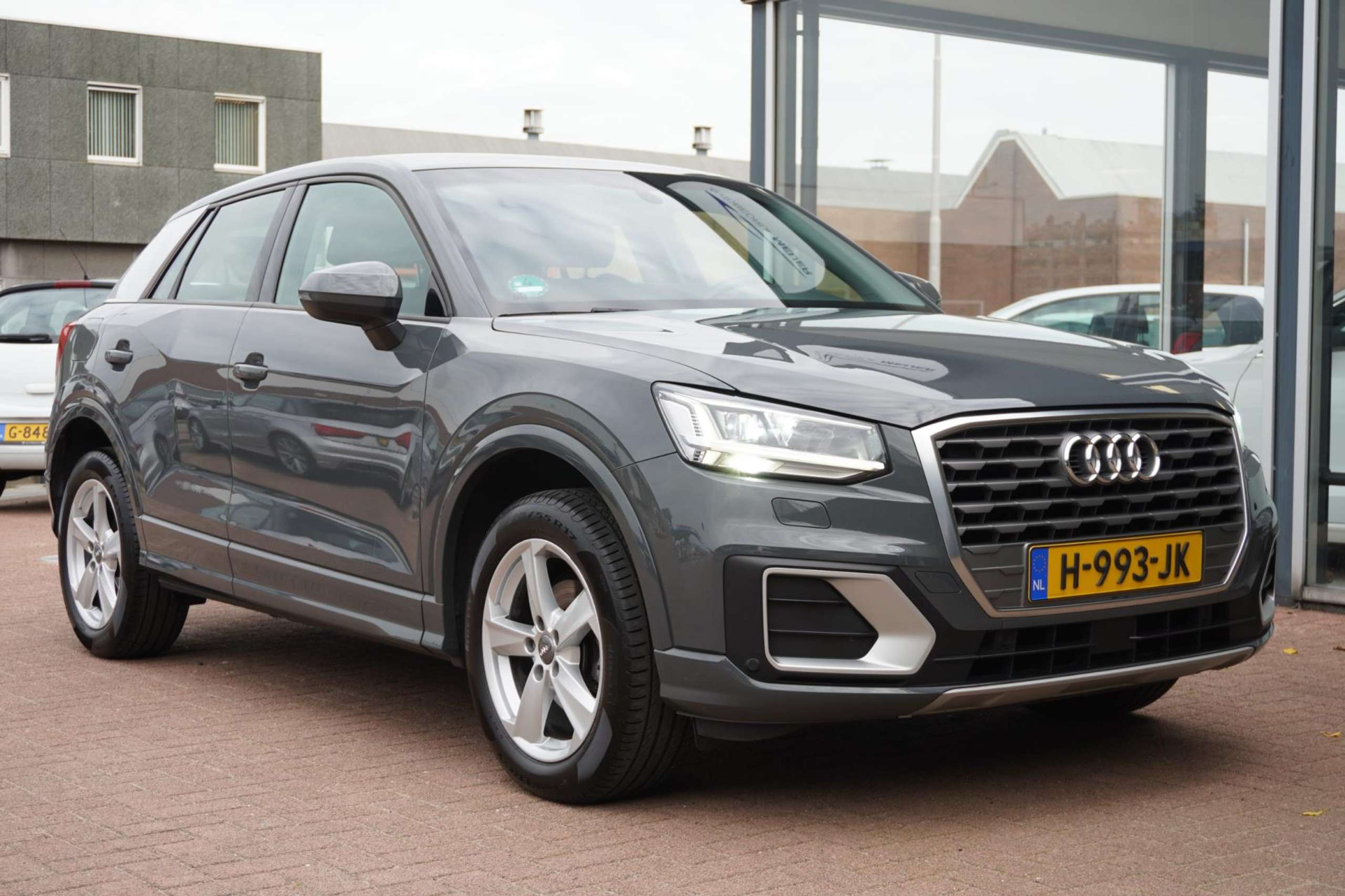 Audi - Q2