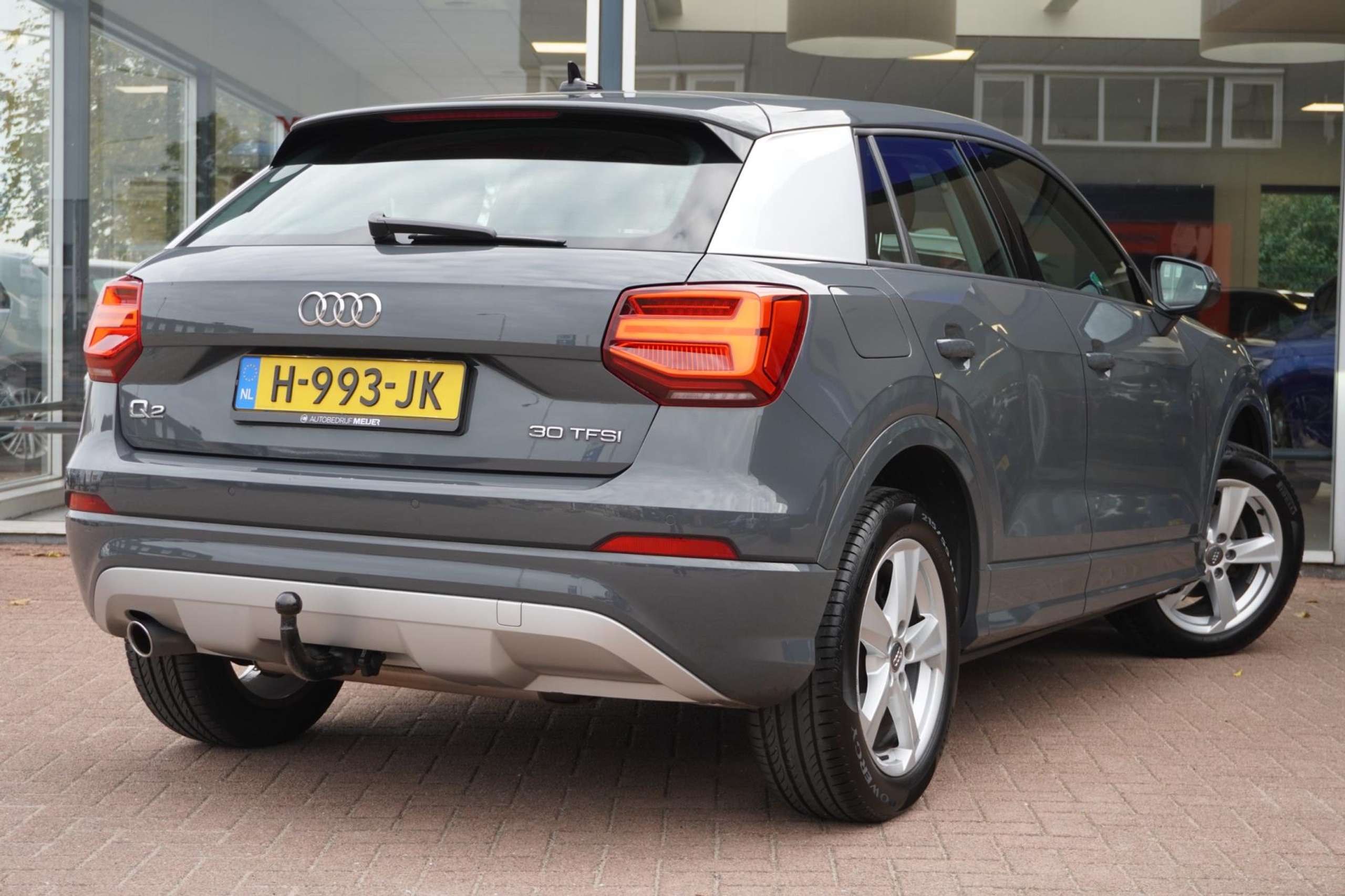 Audi - Q2