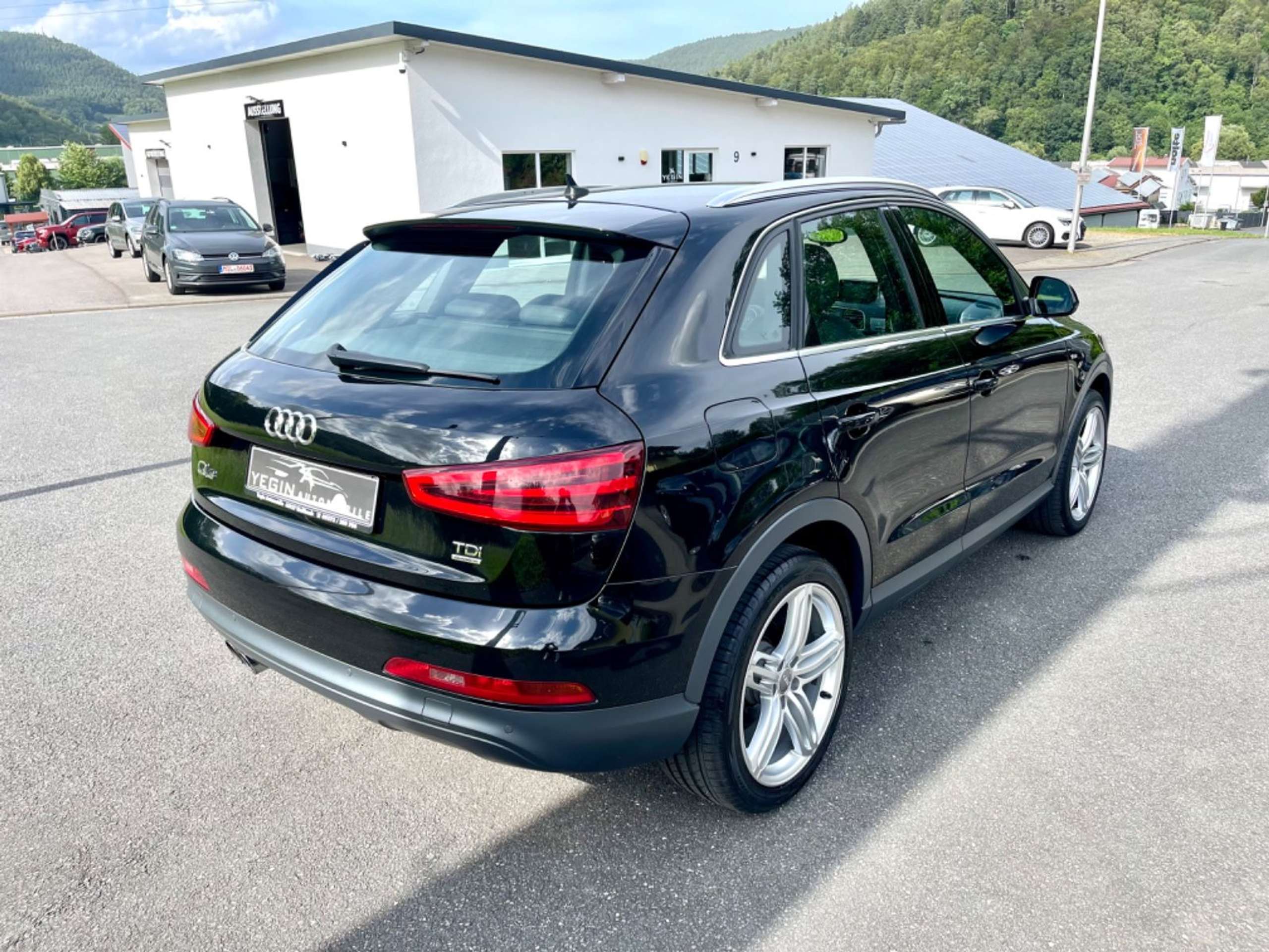 Audi - Q3