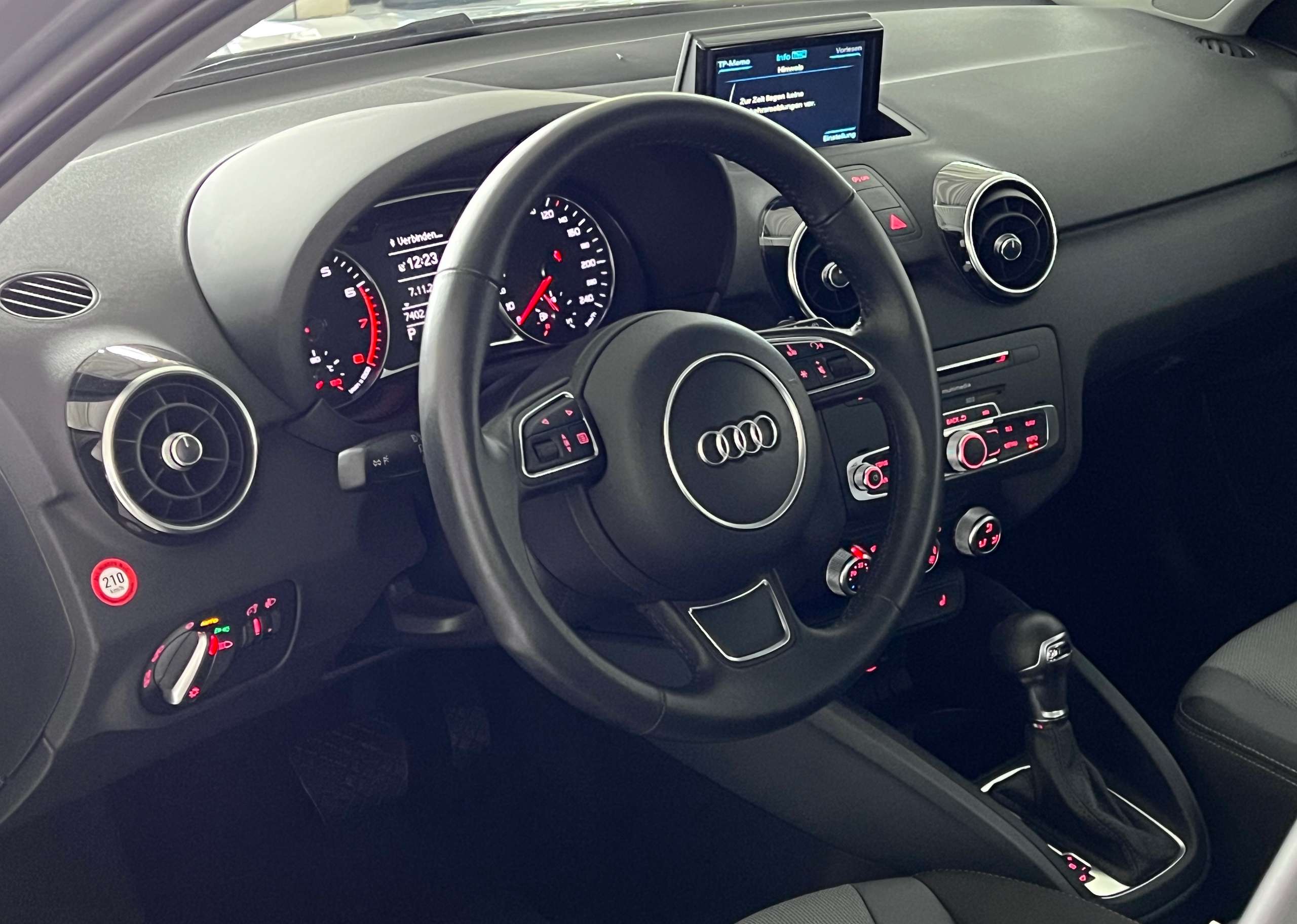 Audi - A1