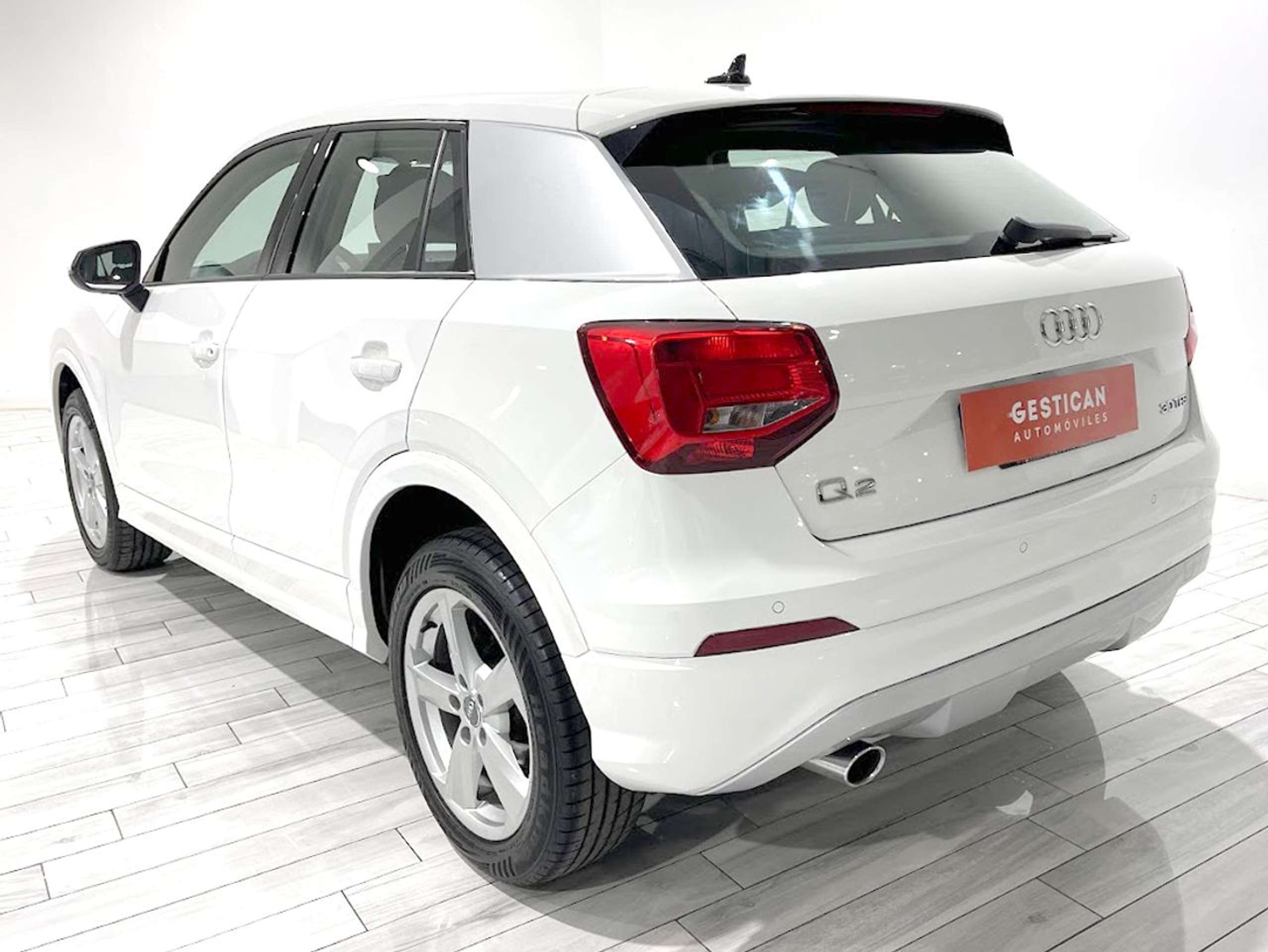 Audi - Q2