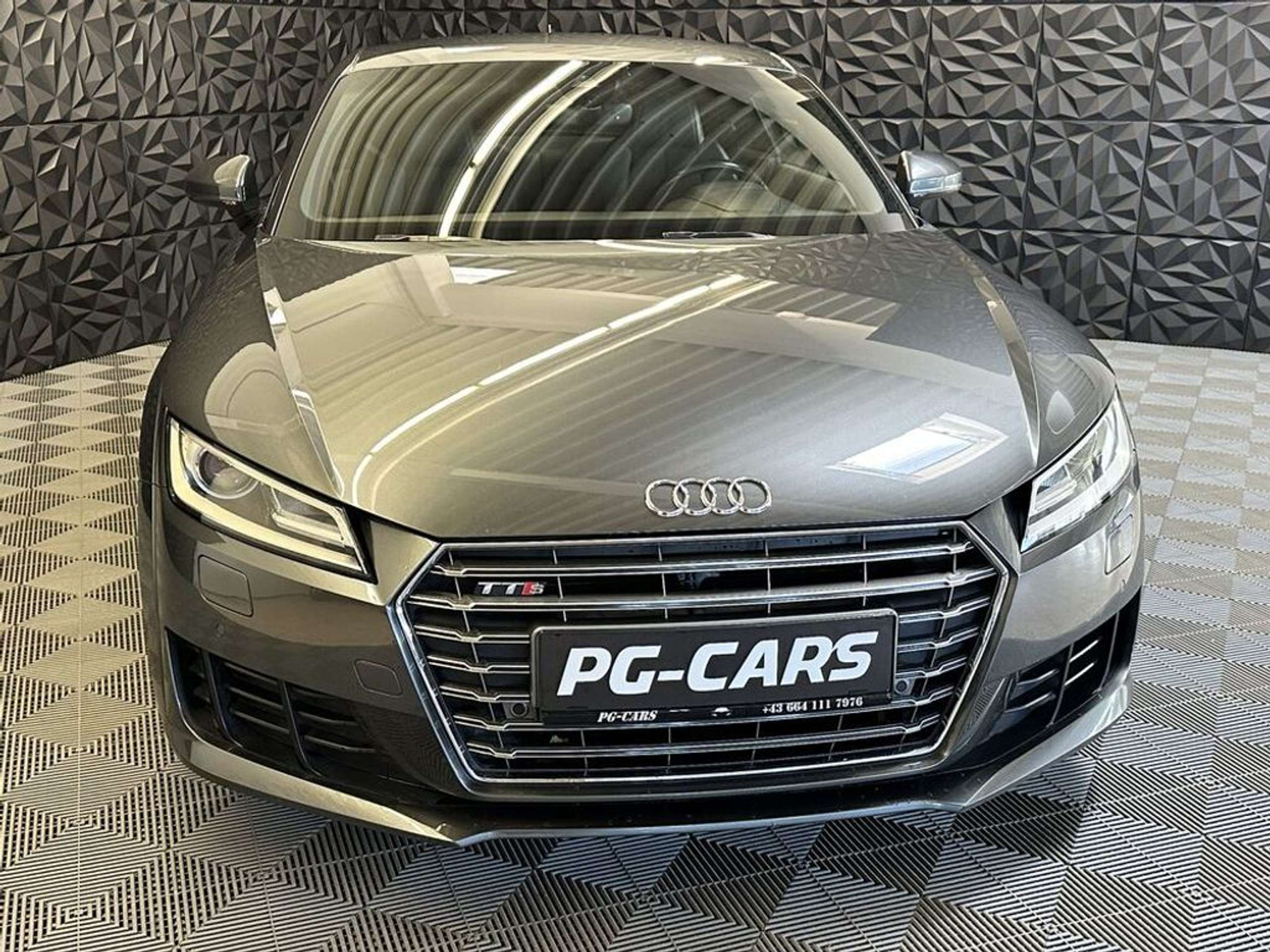 Audi - TT