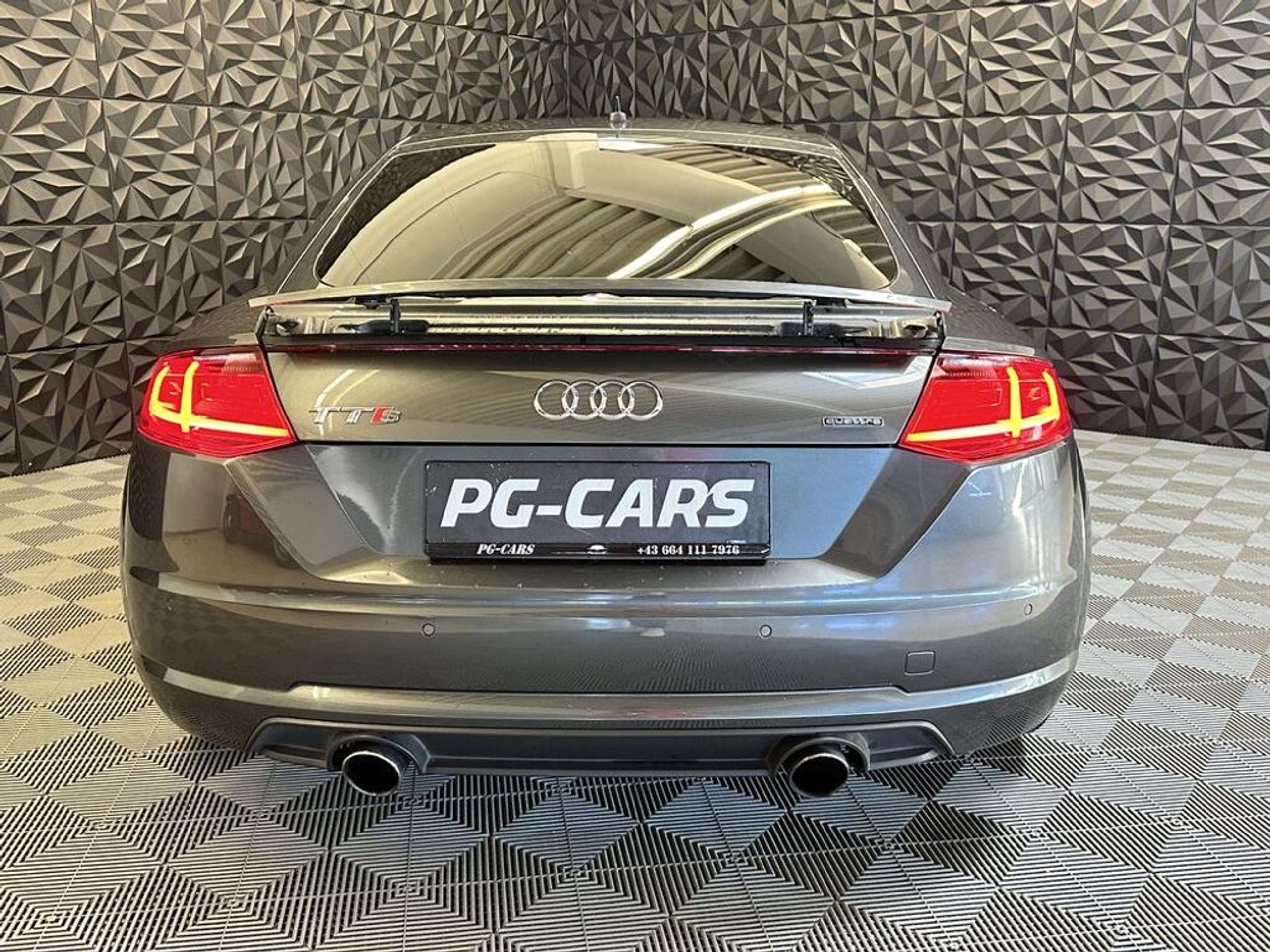 Audi - TT