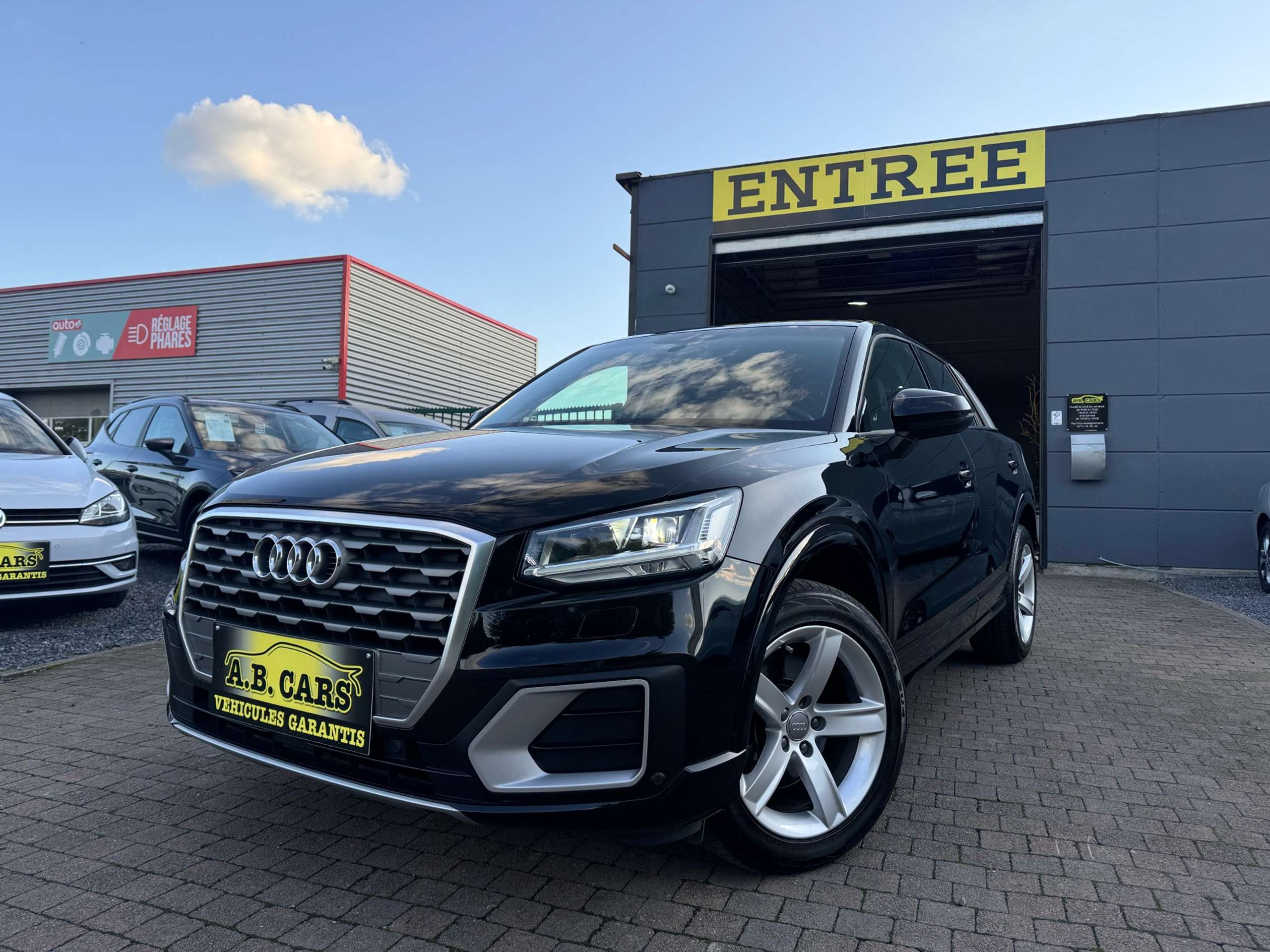 Audi - Q2