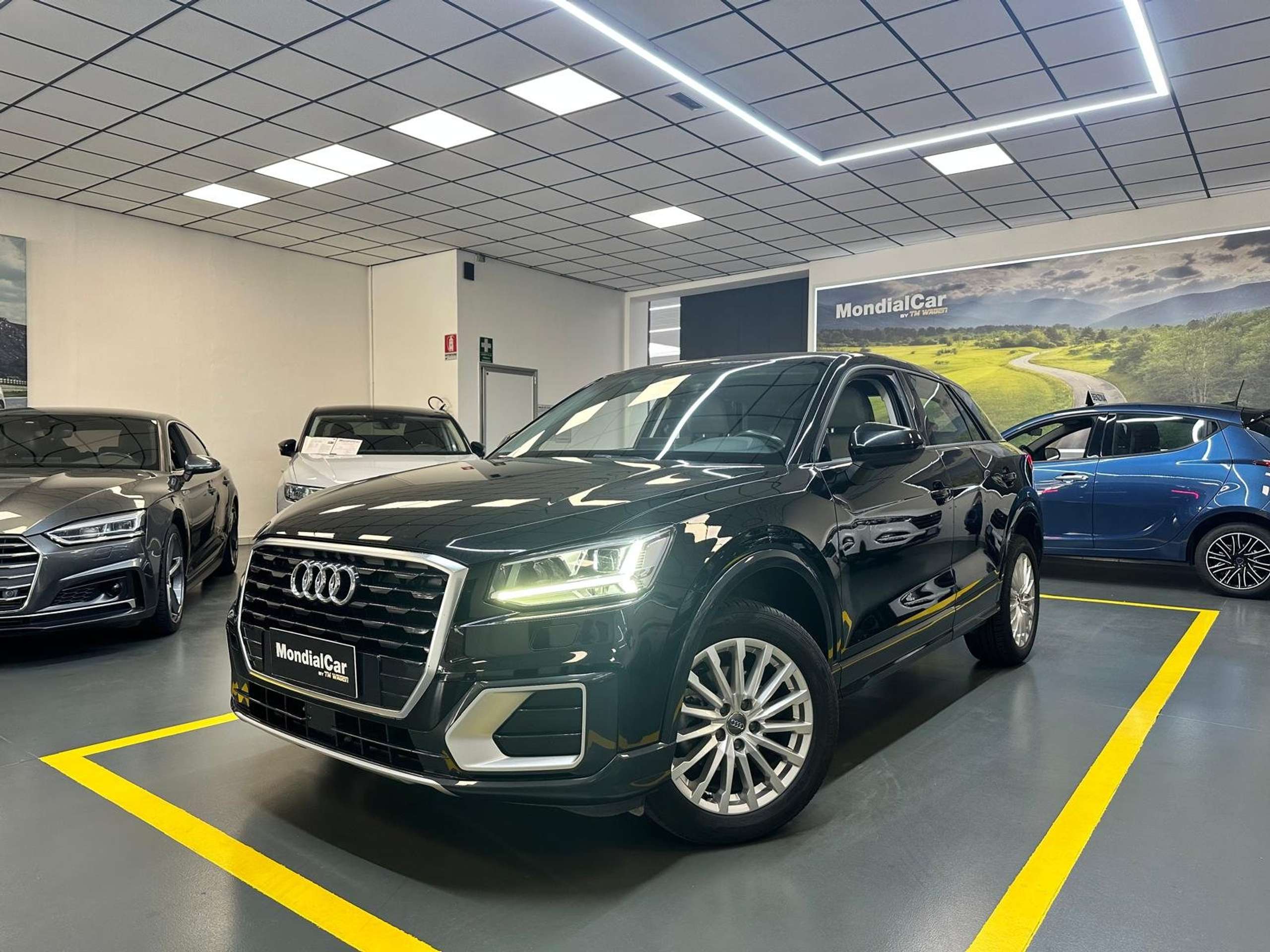 Audi - Q2