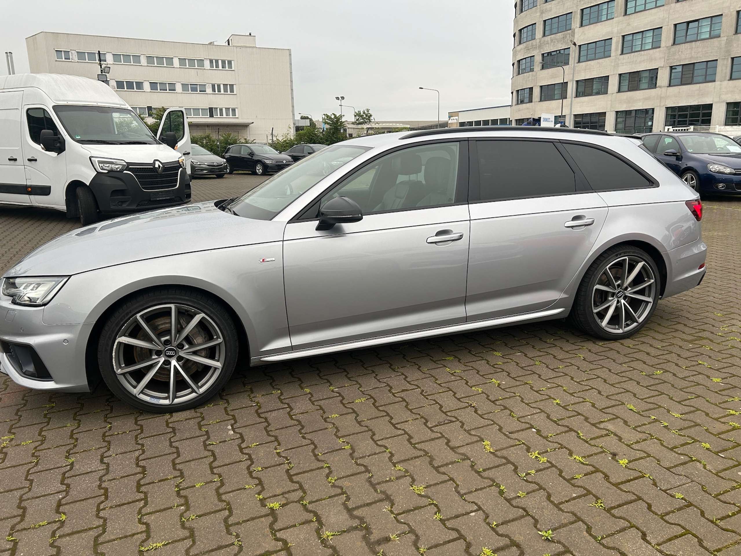 Audi - A4