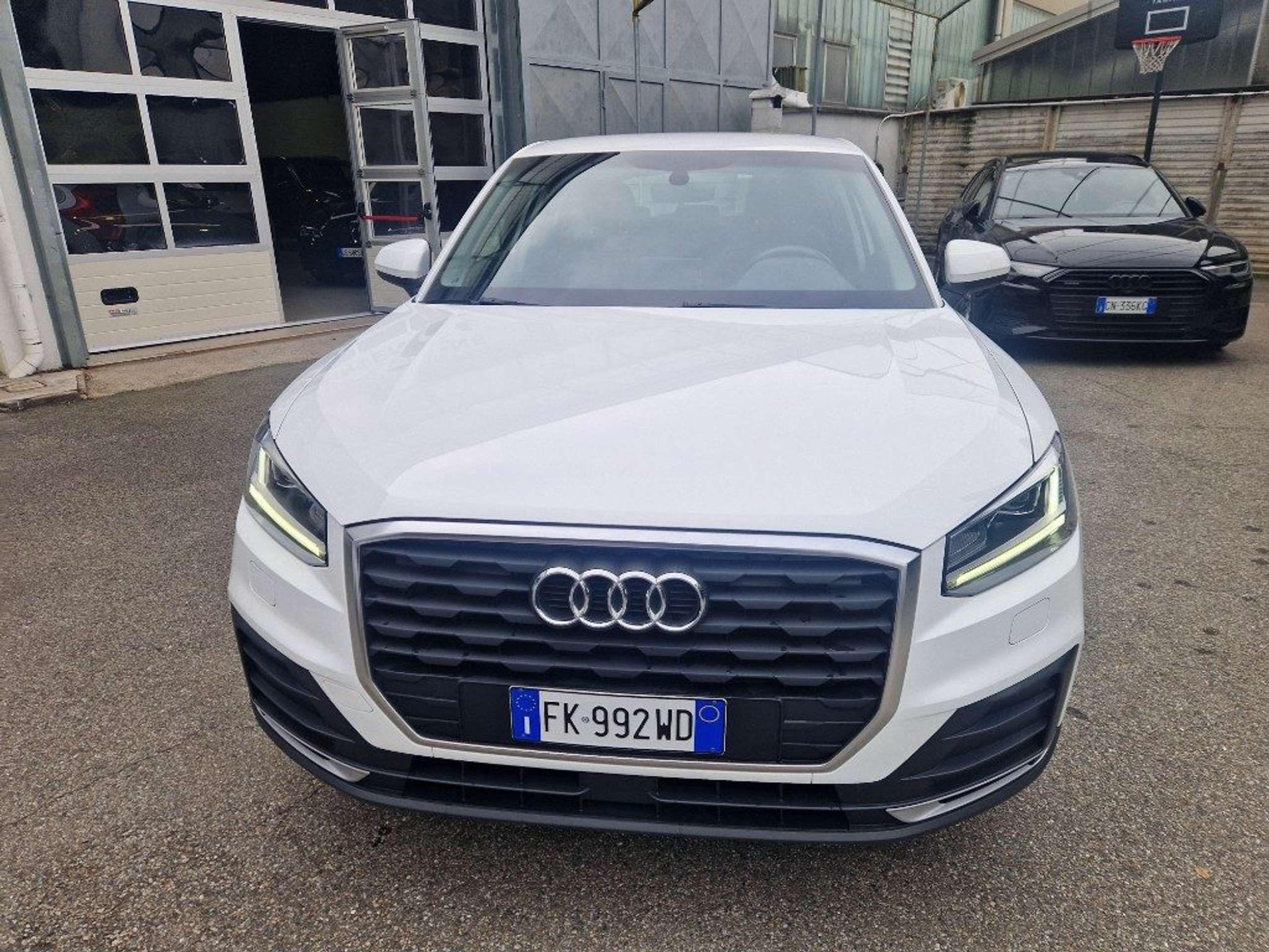 Audi - Q2