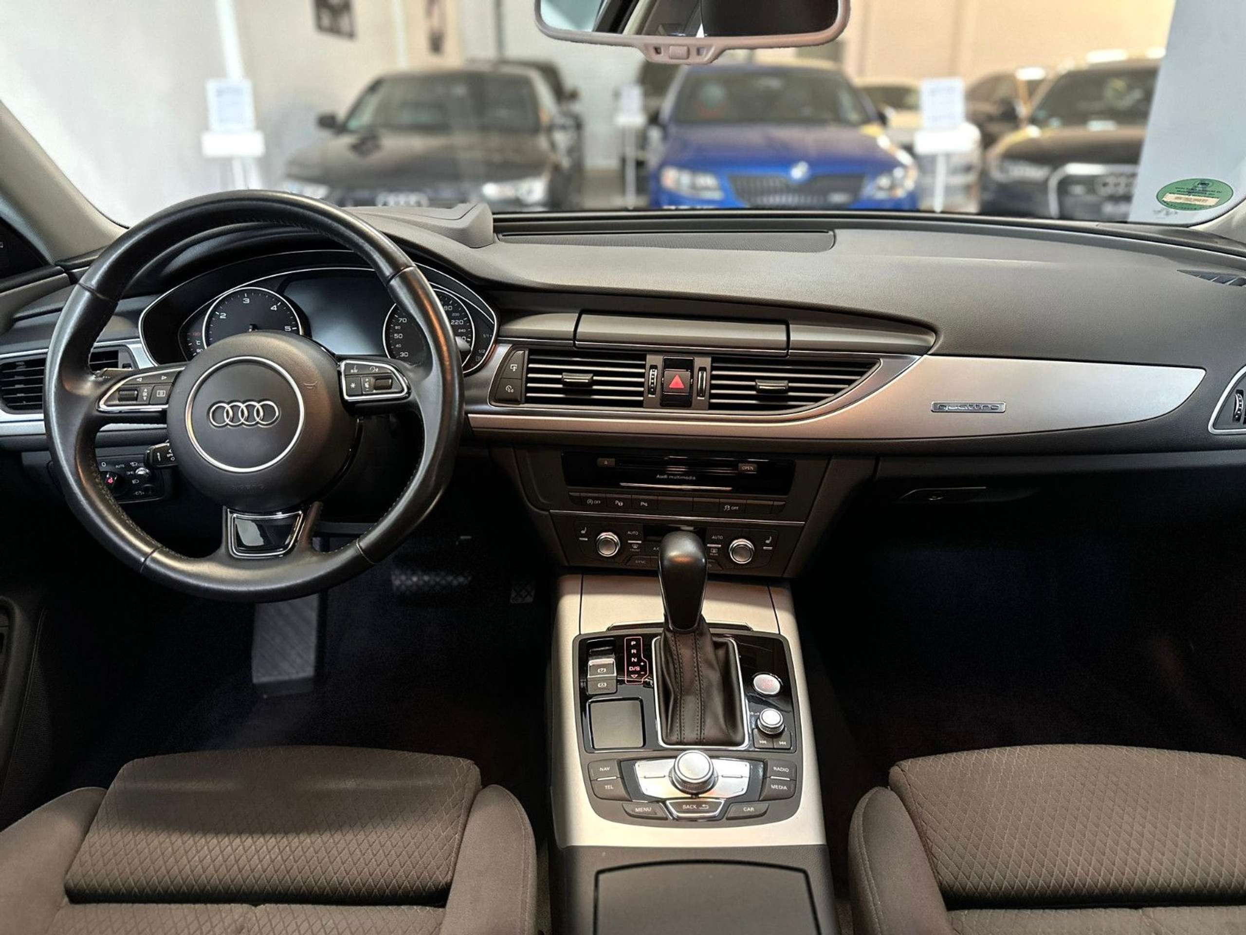 Audi - A6