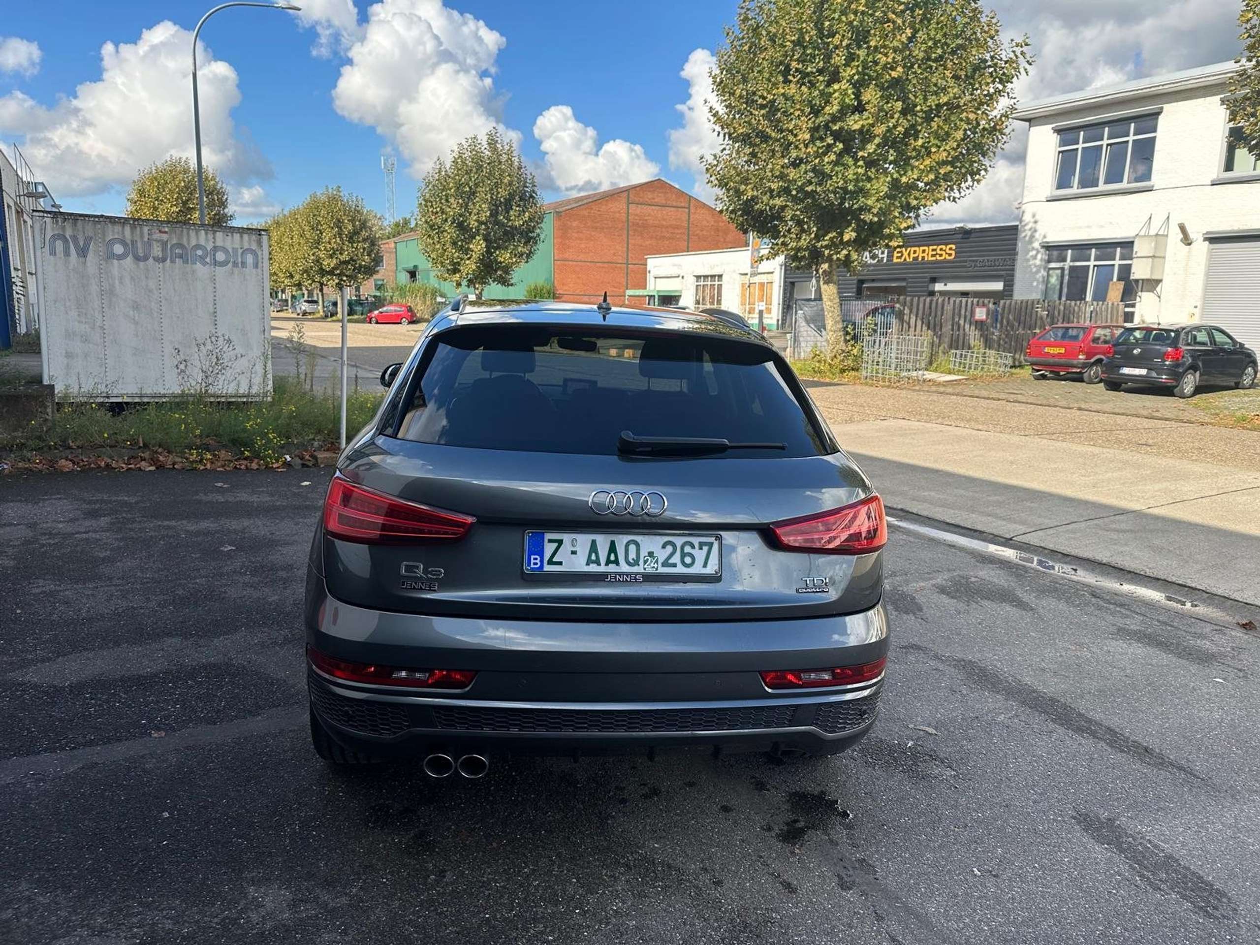 Audi - Q3