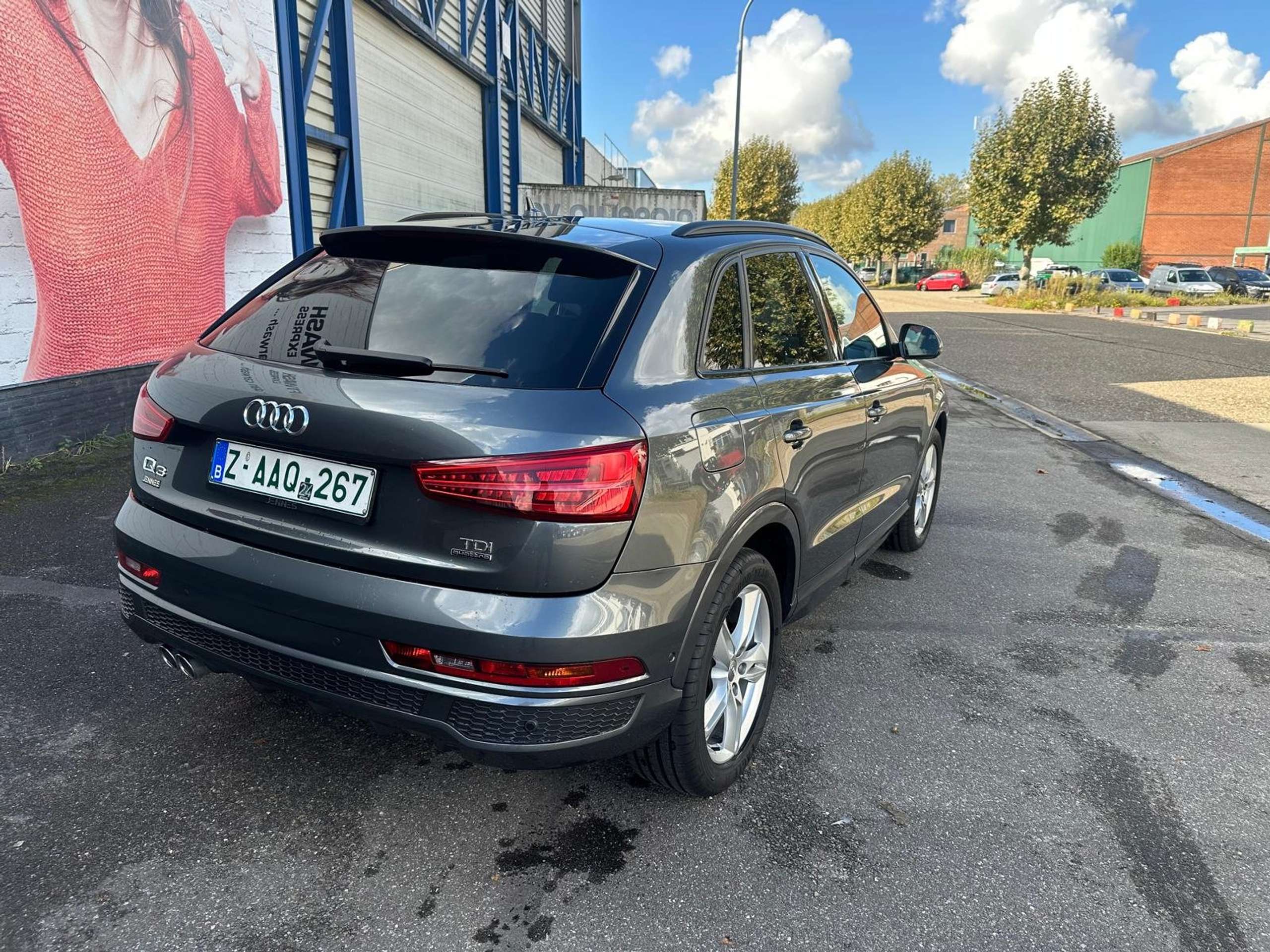 Audi - Q3