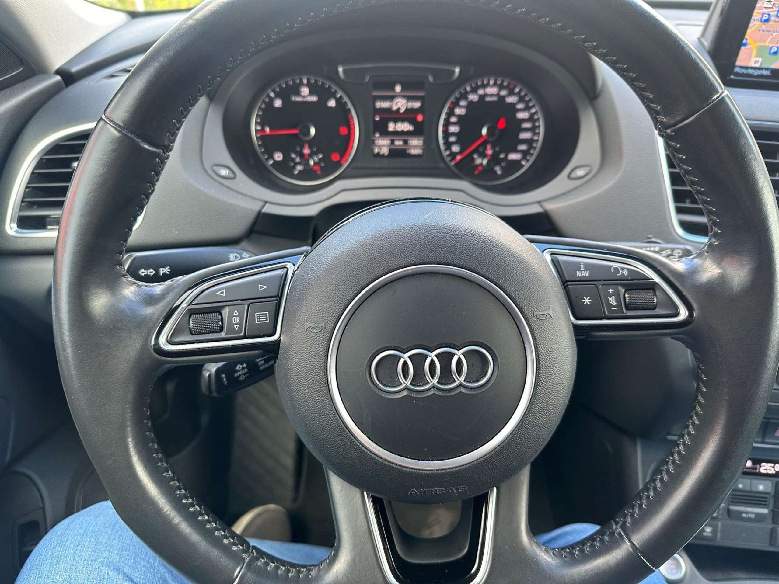 Audi - Q3