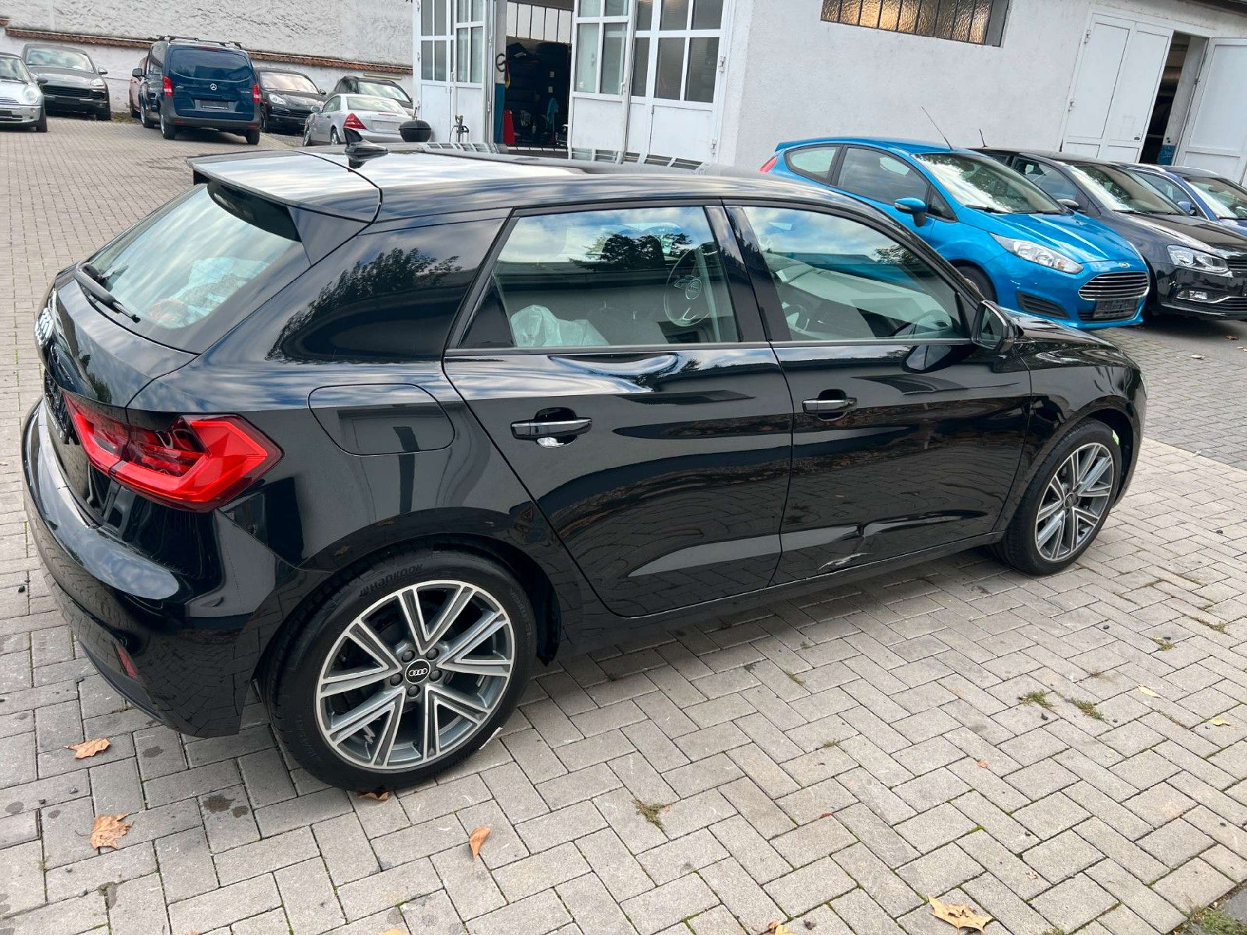 Audi - A1