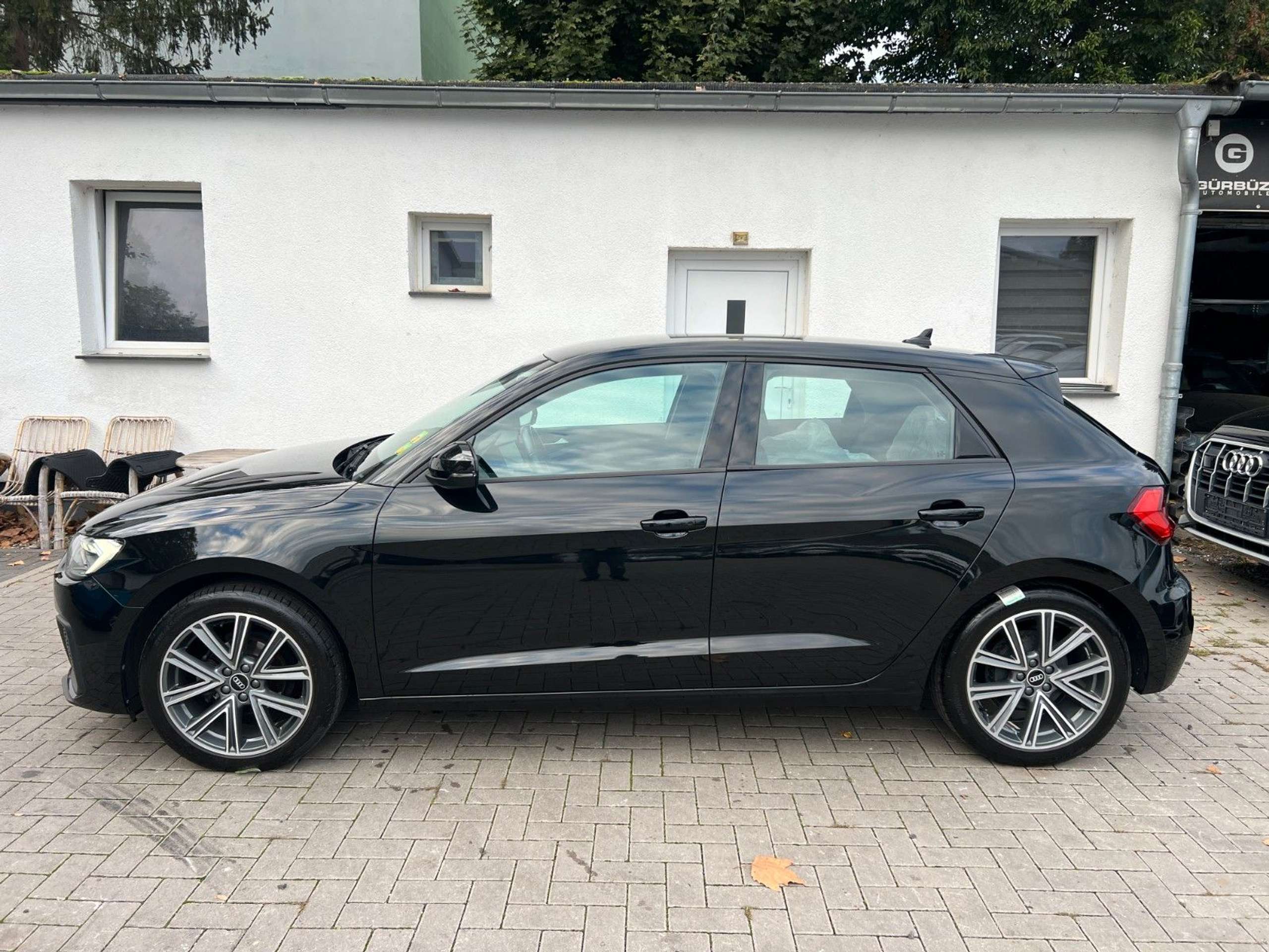 Audi - A1