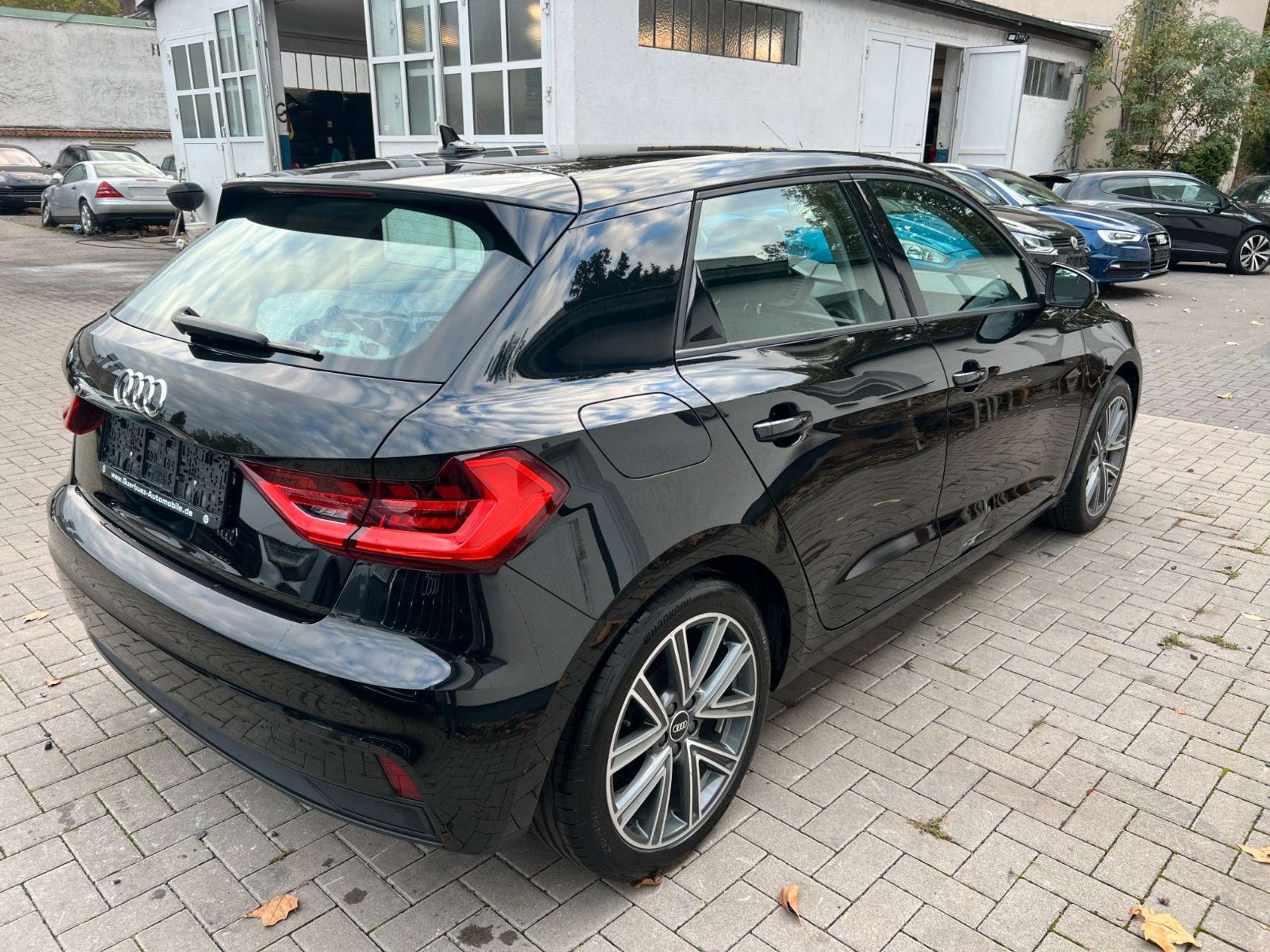 Audi - A1