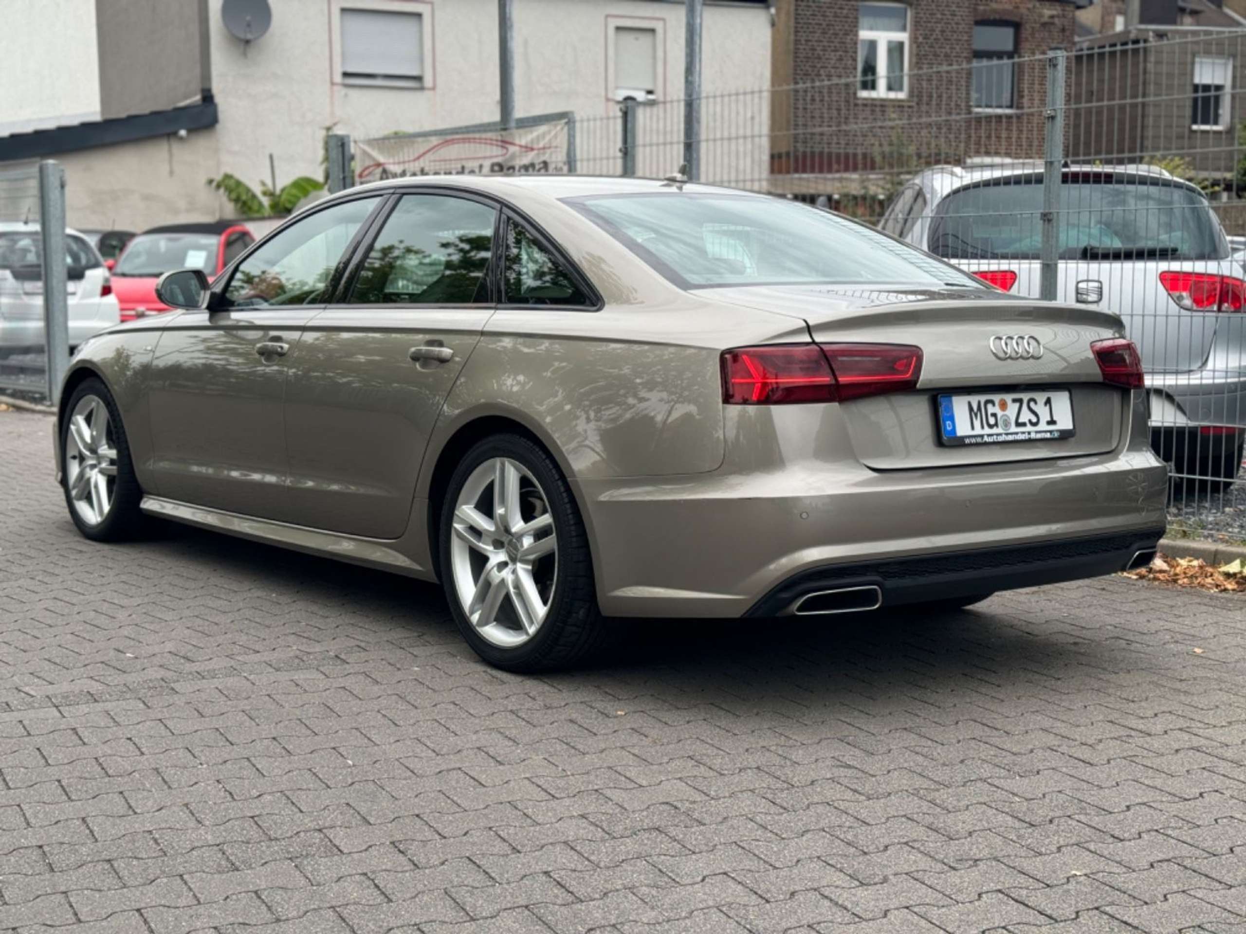 Audi - A6