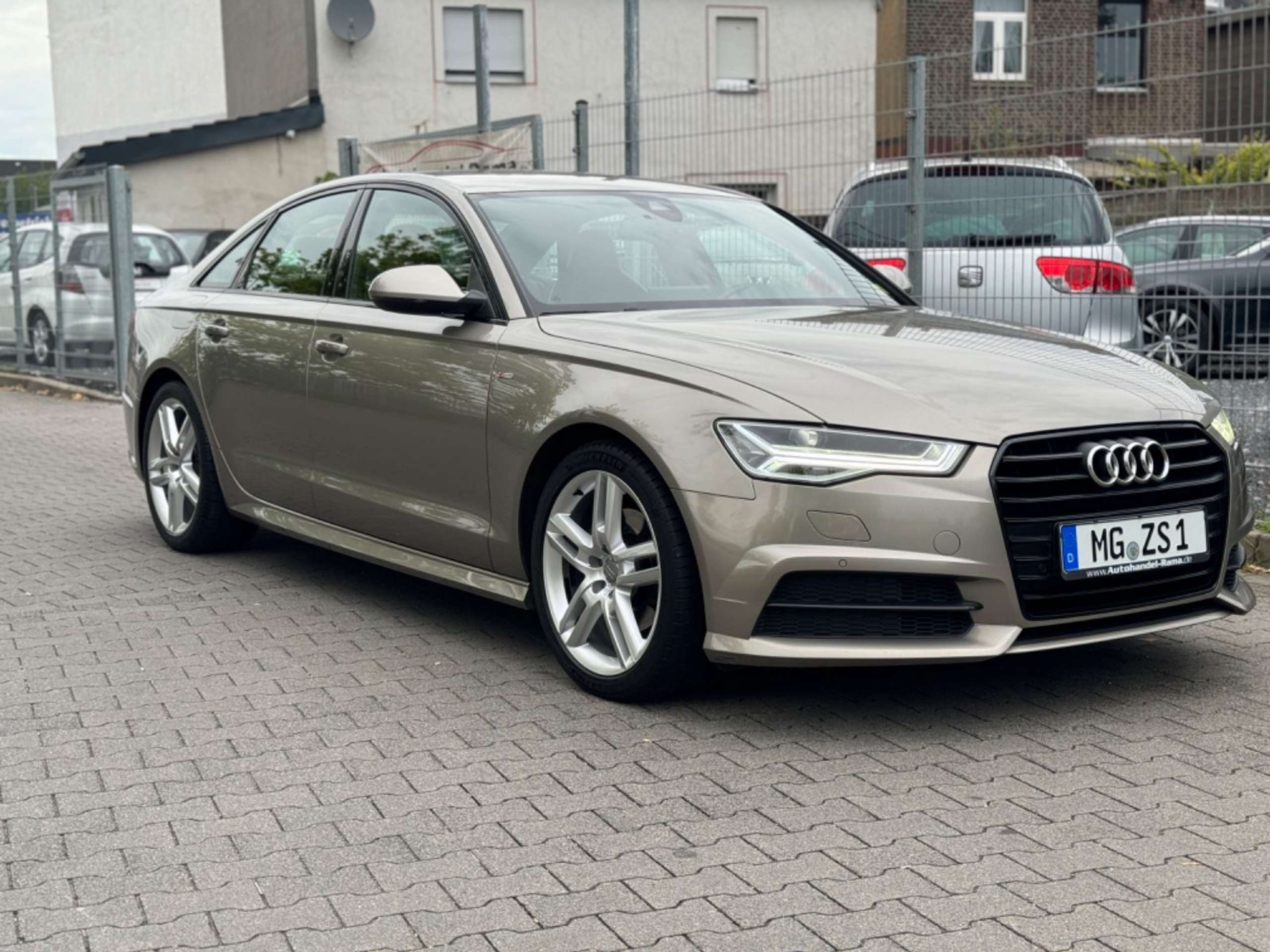 Audi - A6