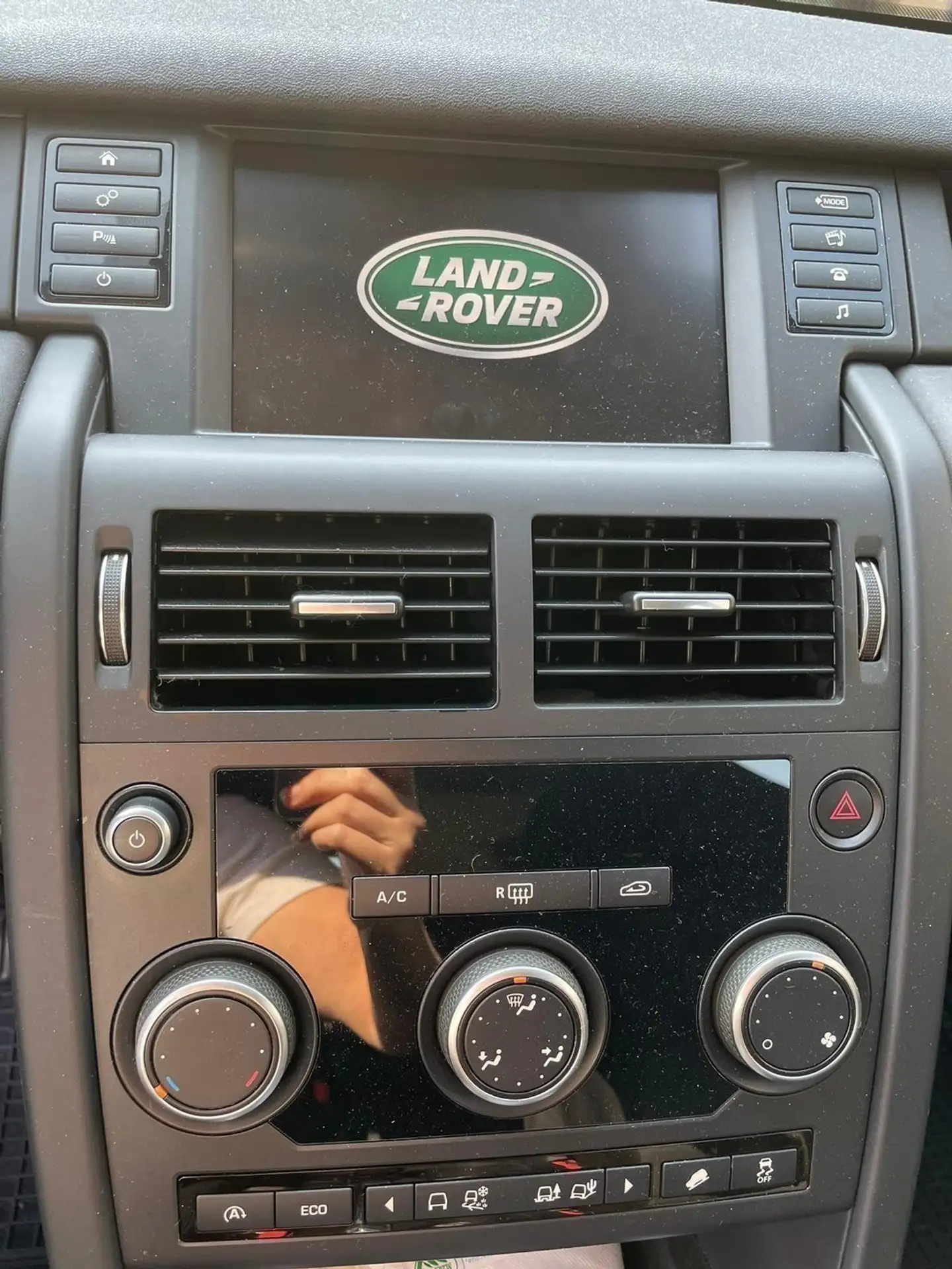 Land Rover - Discovery Sport