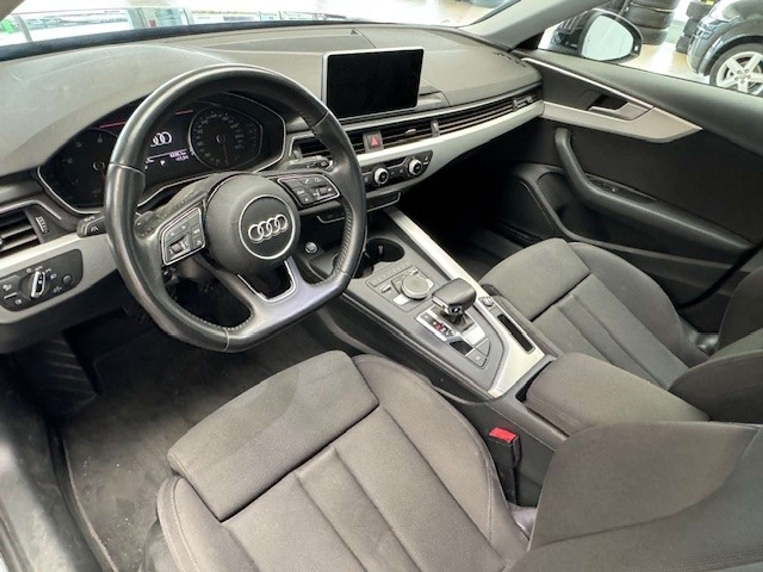 Audi - A4