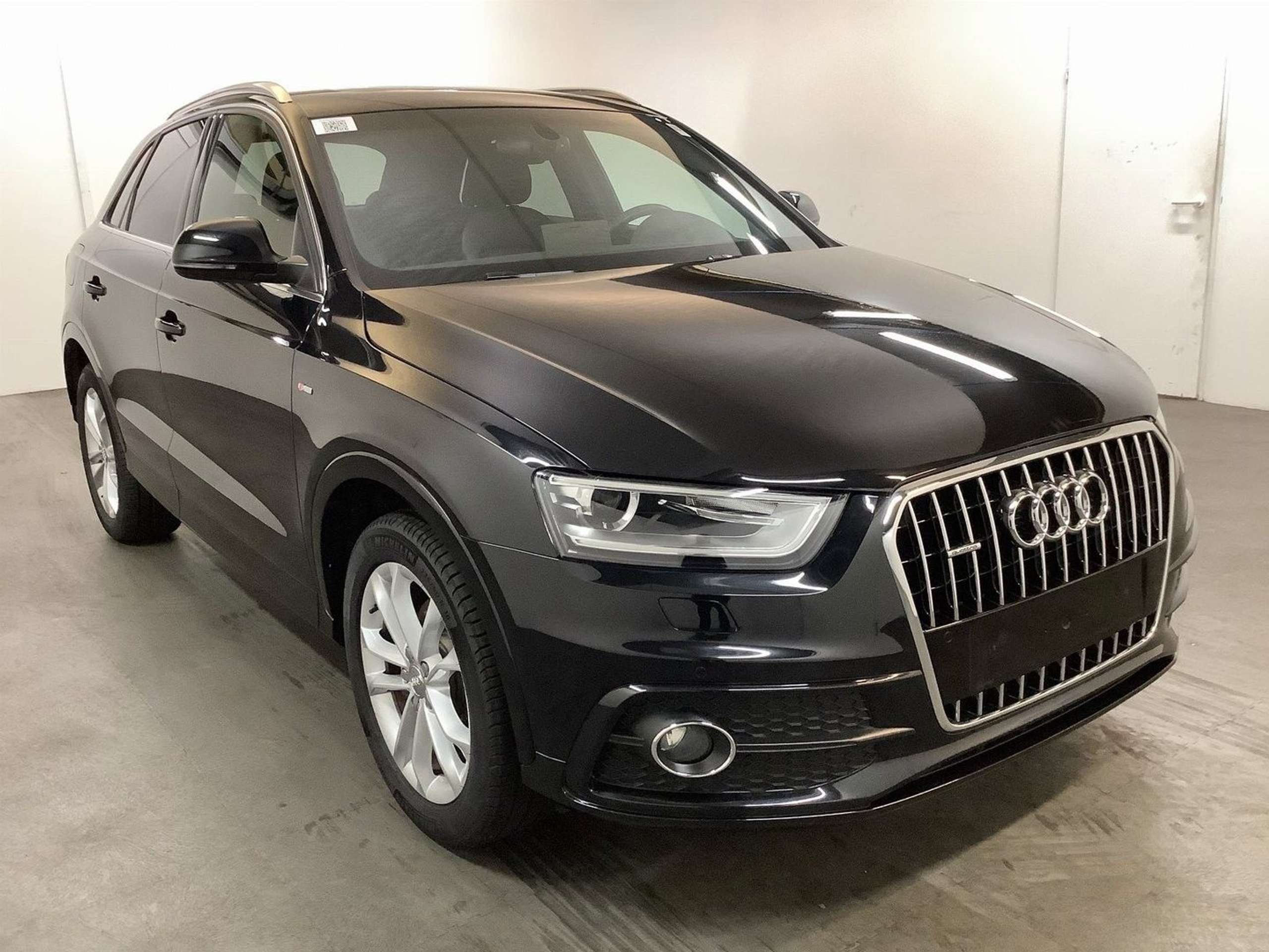 Audi - Q3