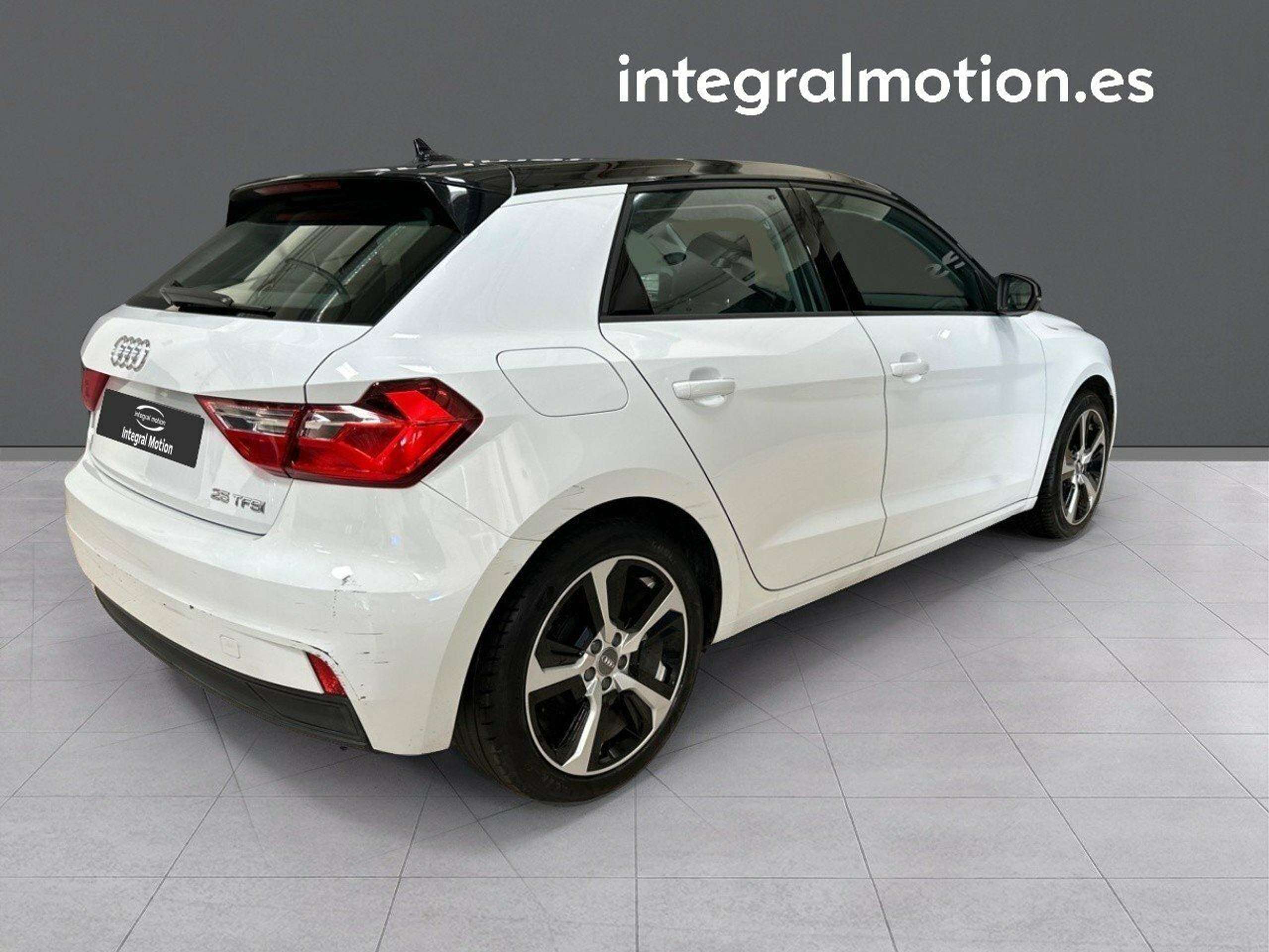 Audi - A1