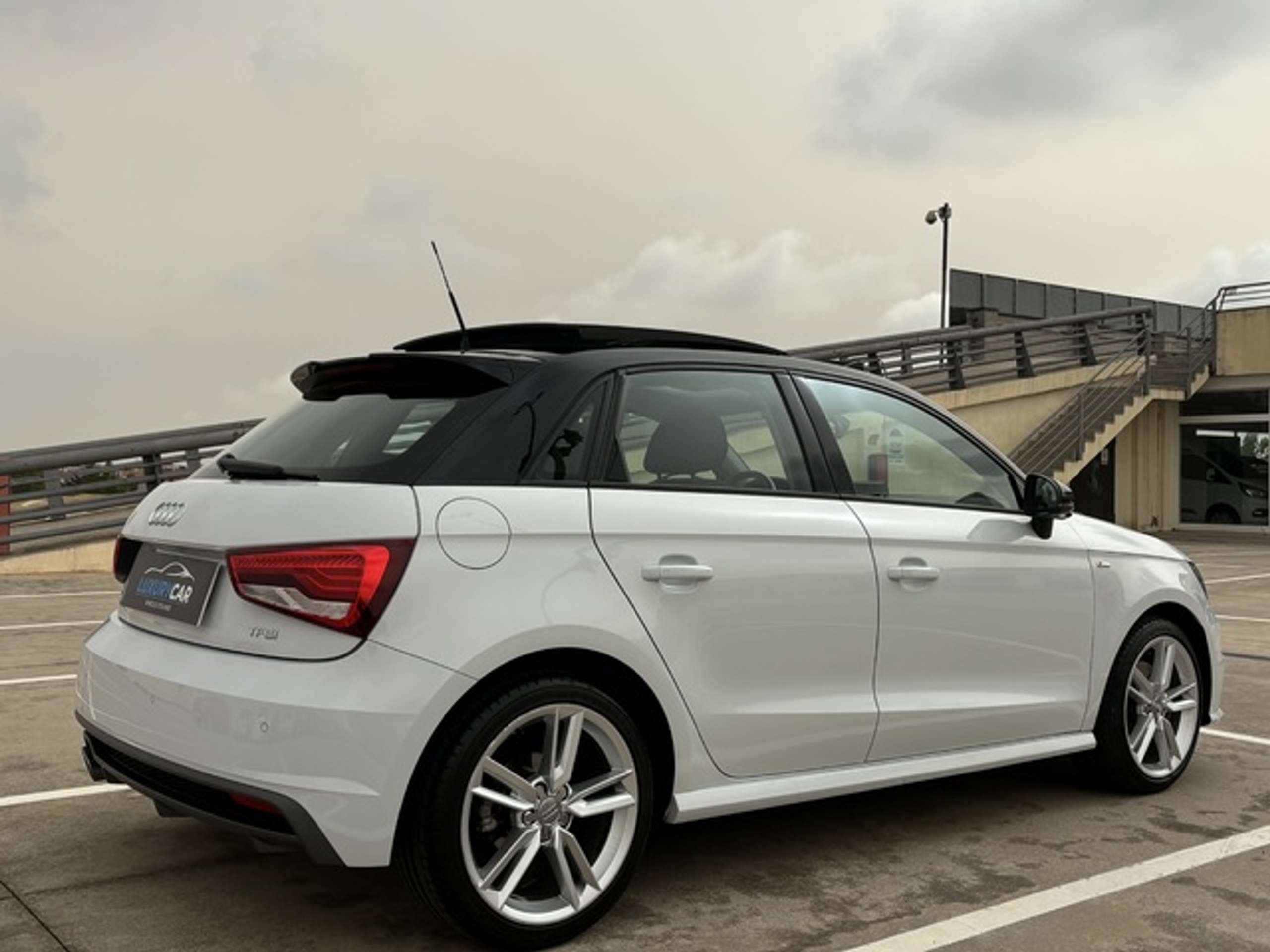 Audi - A1