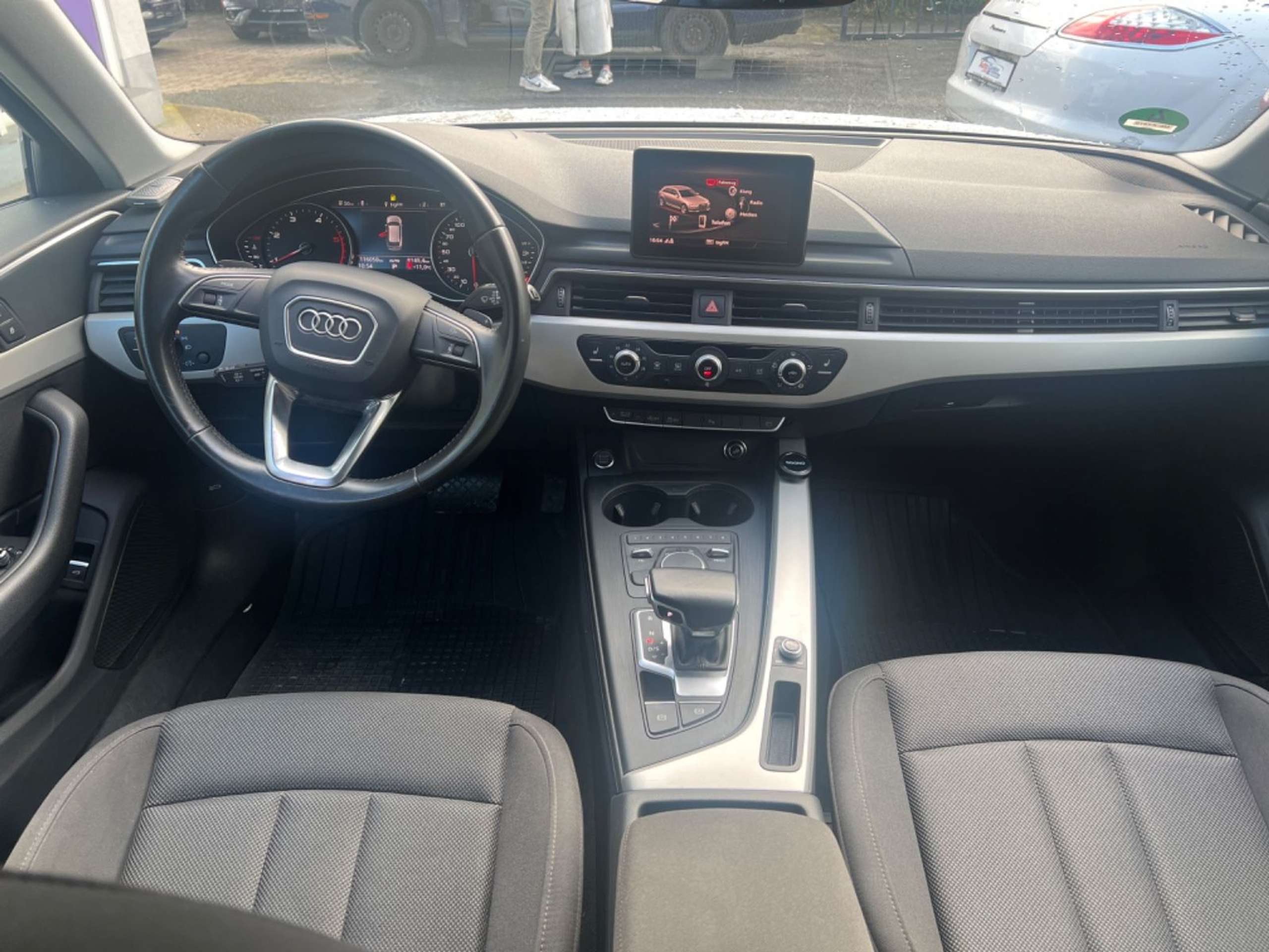 Audi - A4