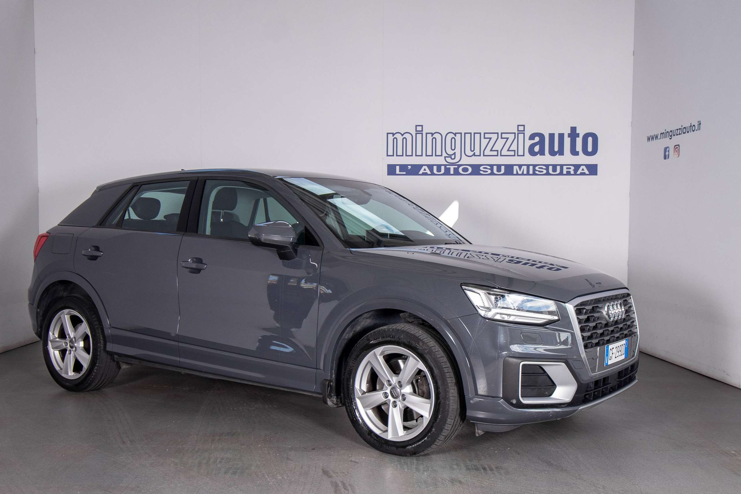 Audi - Q2