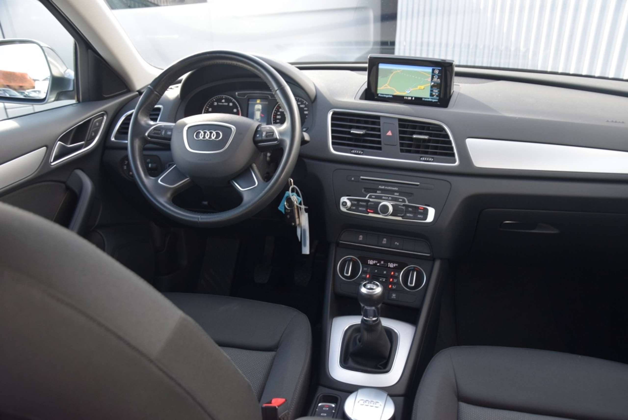 Audi - Q3