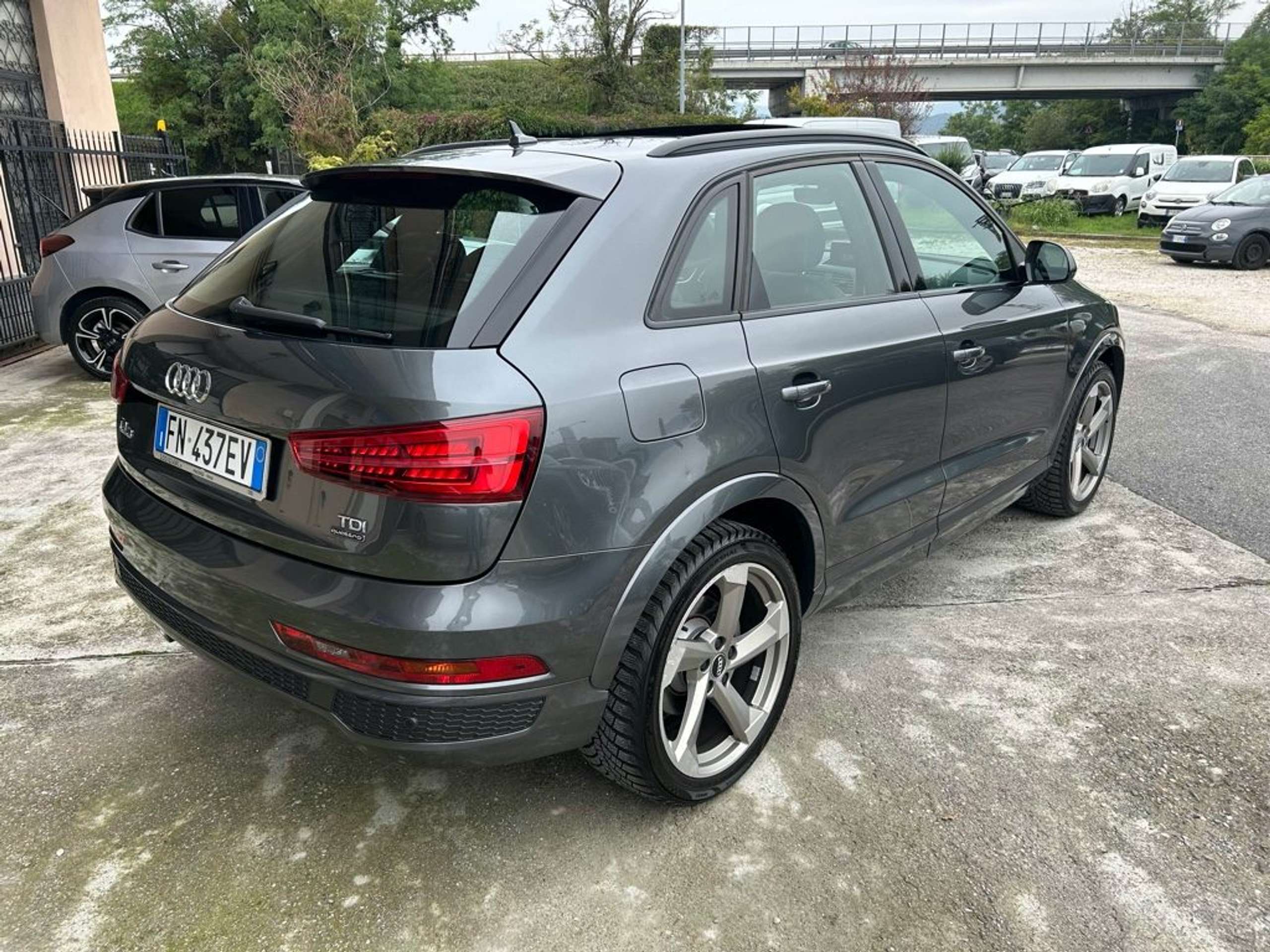 Audi - Q3